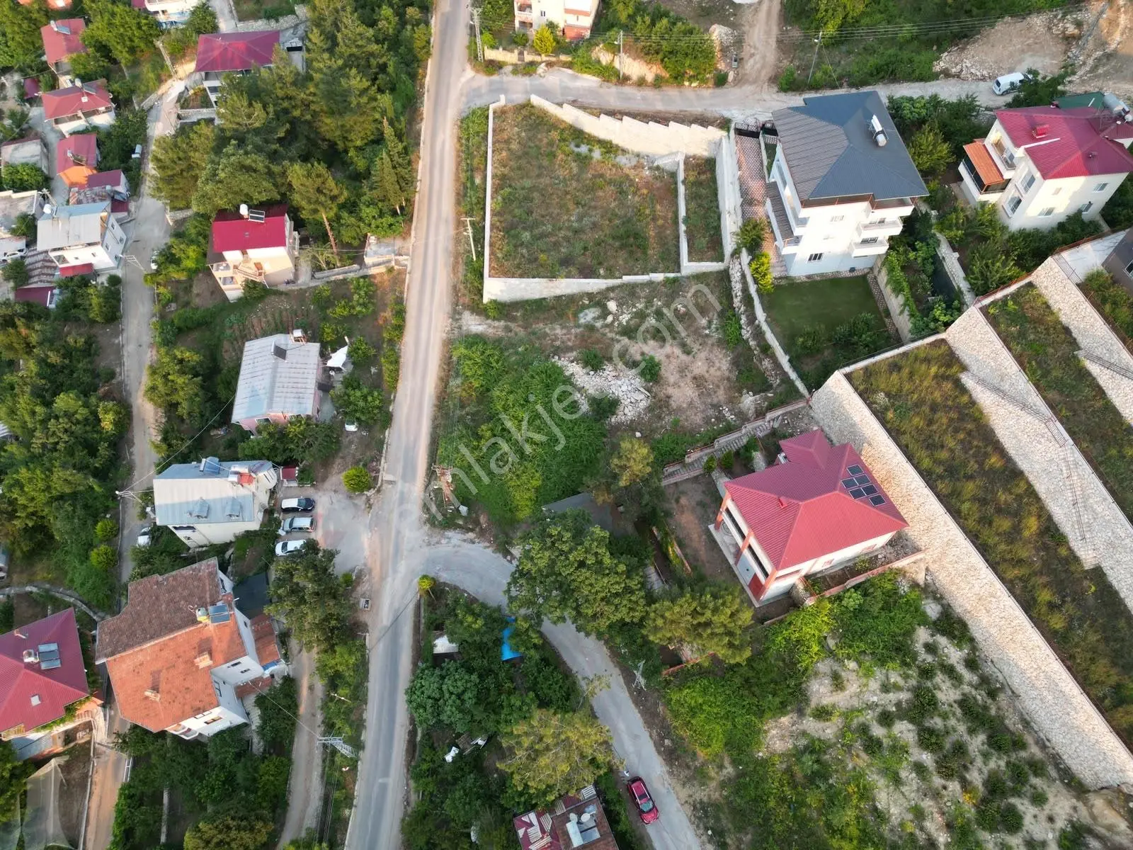 Bm"den Soğucak Yaylasın'da Full Önü Açık 672 İmarlı Arsa - Görsel 3