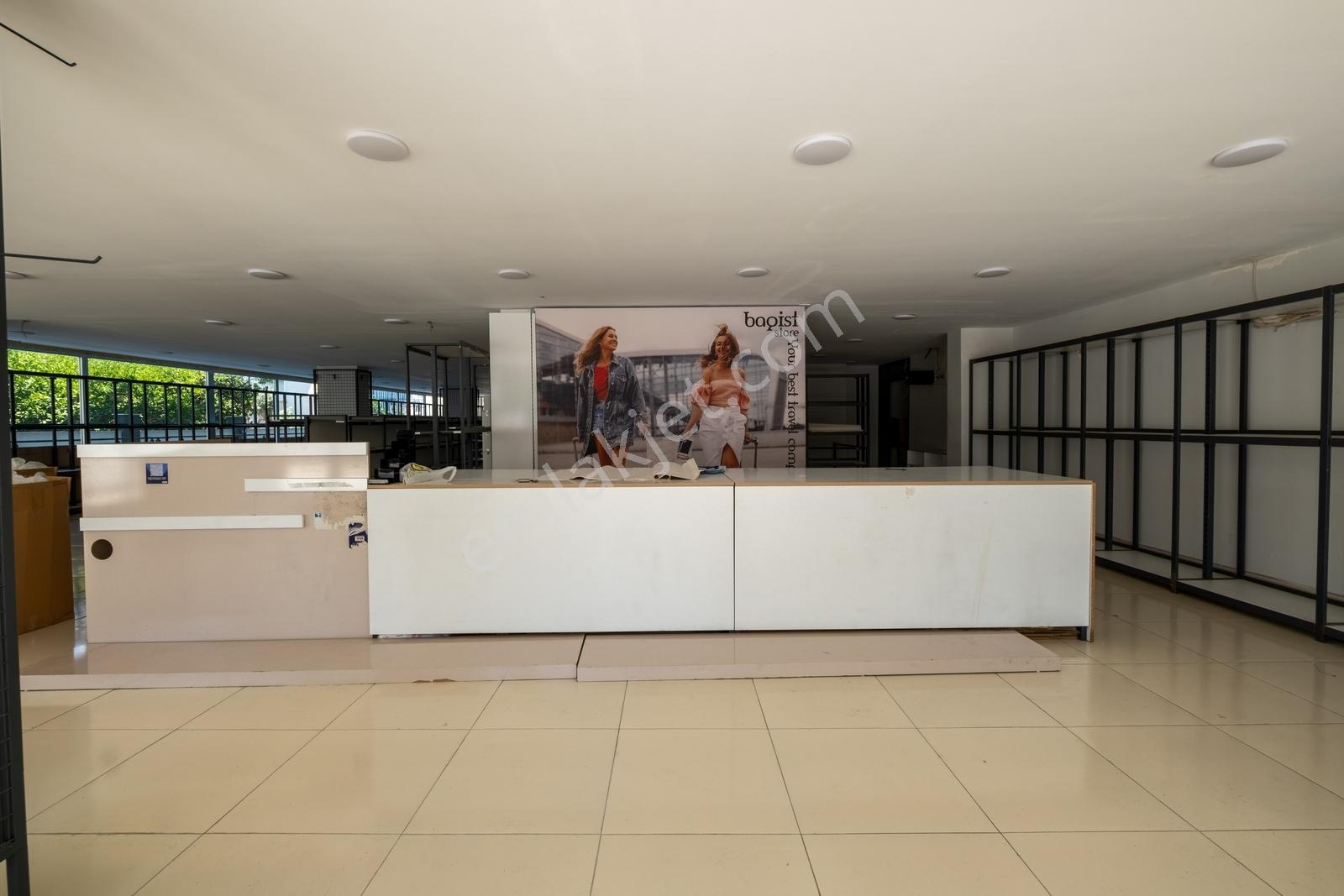 Cebesoy'da Köşe Başı 350 M² Kiralık Ticari Alan - Görsel 12