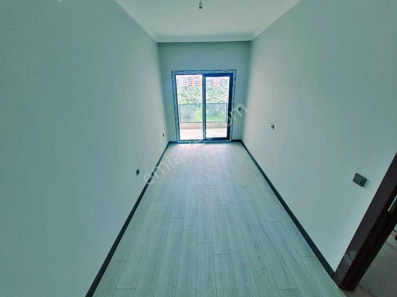 Uytundan Kadıköy'de Yerden Isıtmalı Asansörlü Arakat 2+1 Daire - Görsel 3