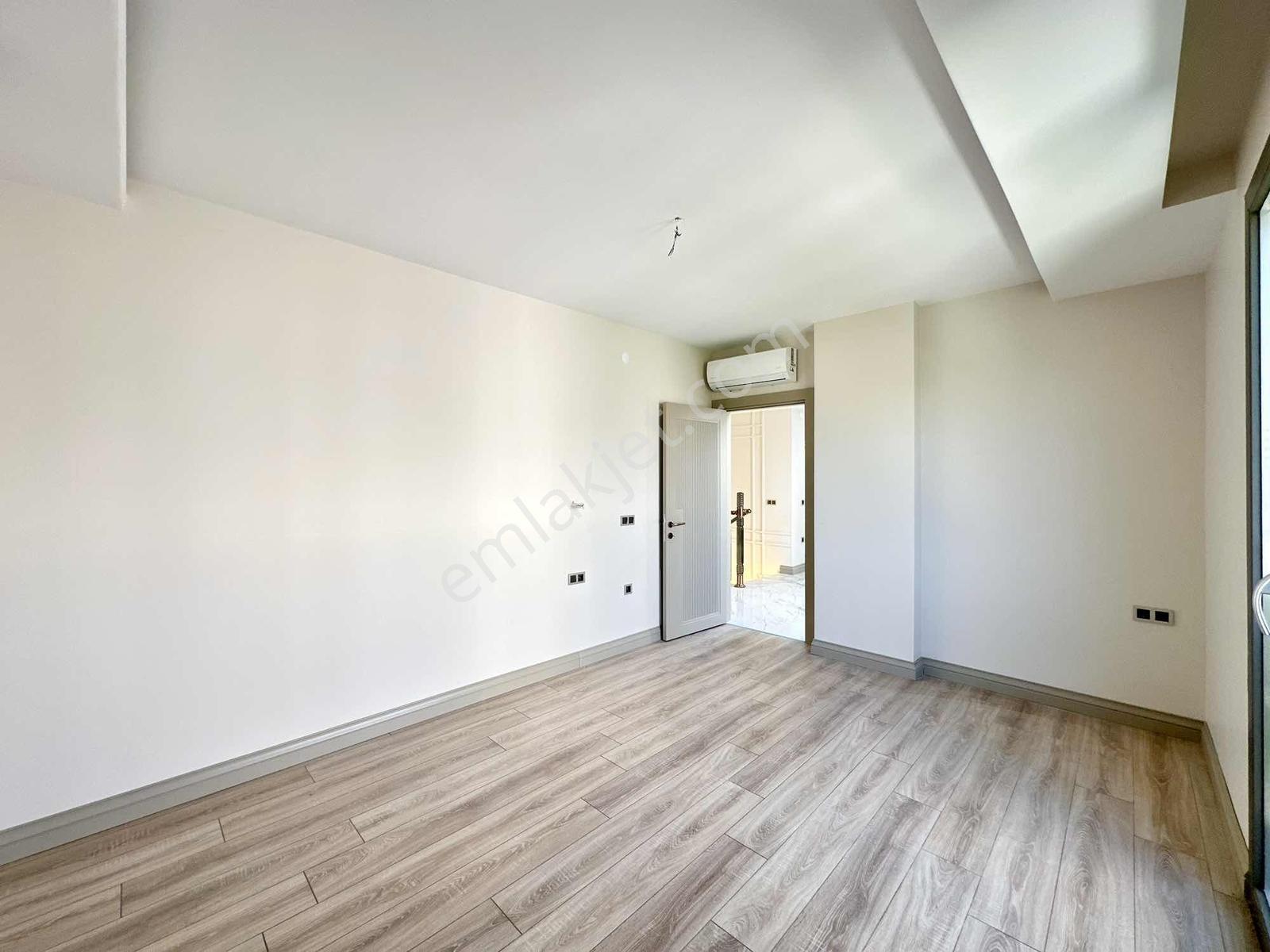 [kassel Yapı] Kapalı Otoparklı - Yetişkin & Çocuk Havuzlu Villa - Görsel 17