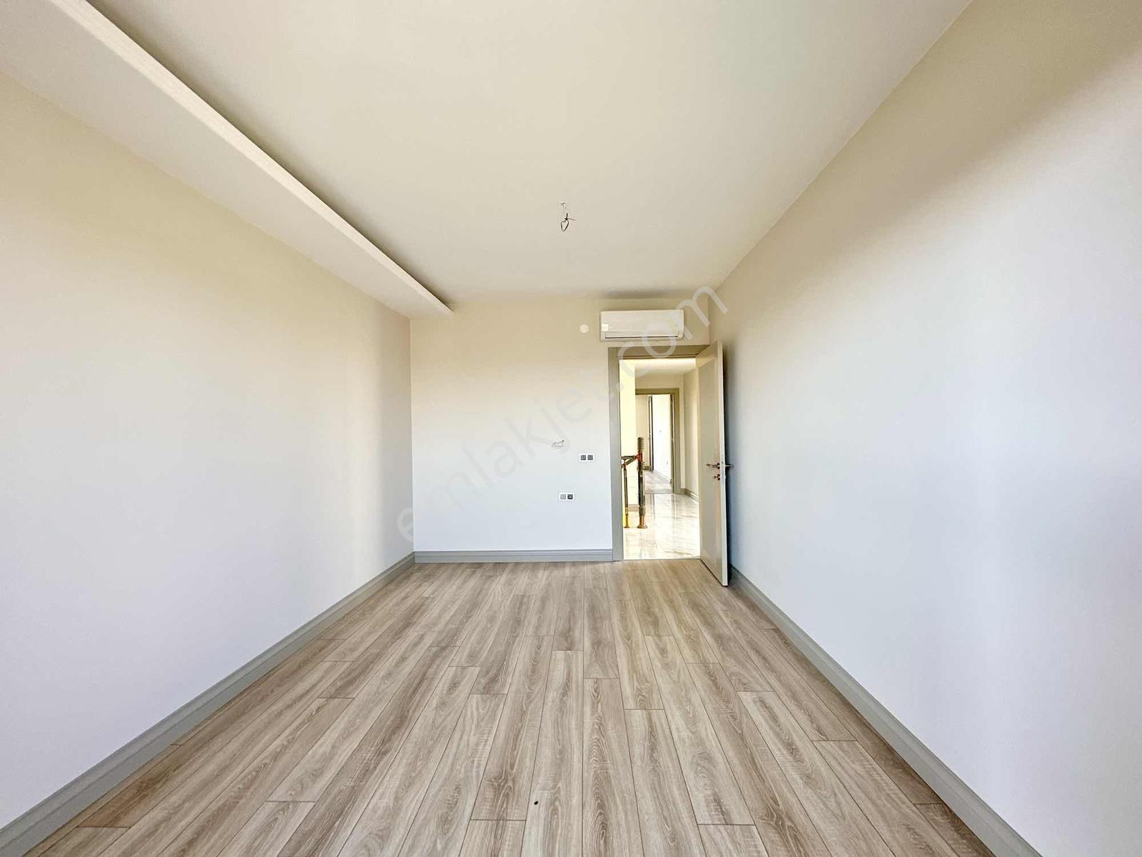 [kassel Yapı] Kapalı Otoparklı - Yetişkin & Çocuk Havuzlu Villa - Görsel 16