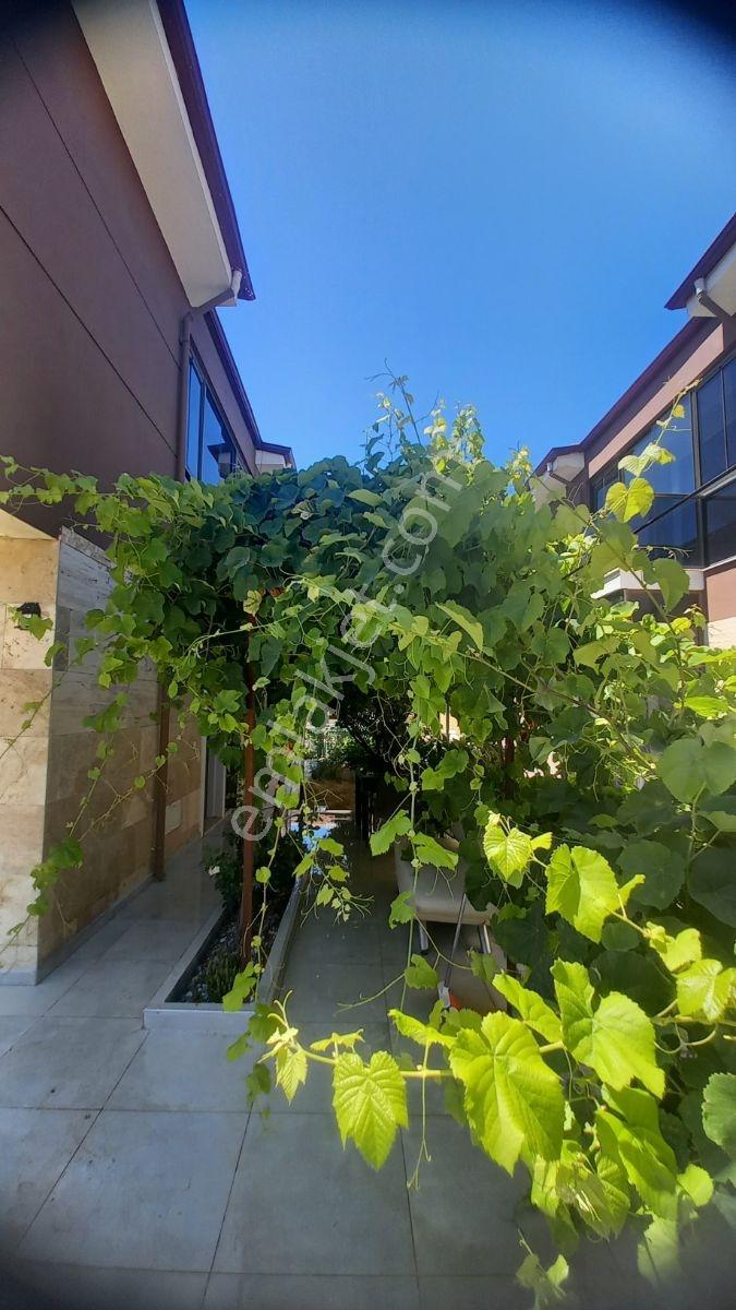 Kuşadası Soğucak Da Deniz Manzaralı Satılık Lüks 4+1 Villa! - Görsel 4