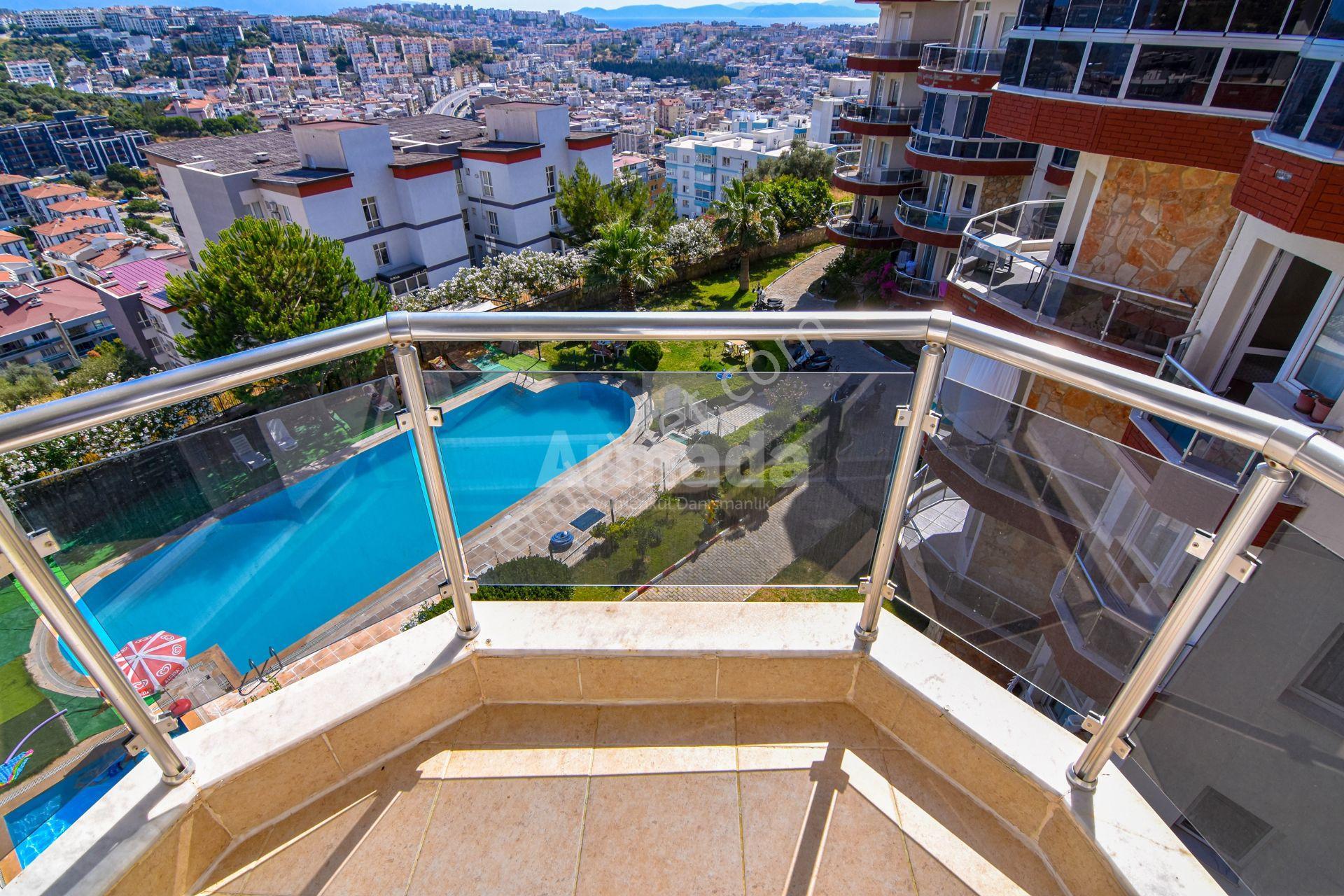 Kuşadası Ege Mahallesi'nde Muhteşem Deniz Manzaralı 4+1 Dubleks - Görsel 13