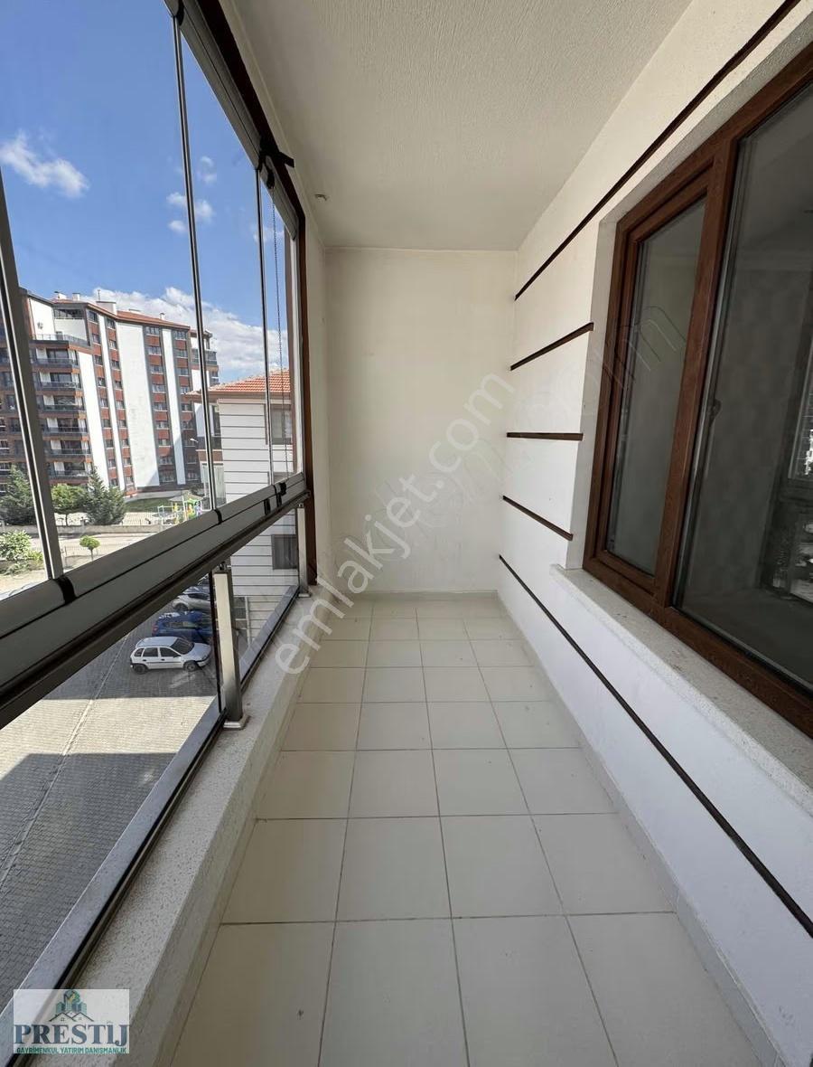 4+1 Asansörlü Köşe Konumlu Site İçinde Satılık Daire - Görsel 17
