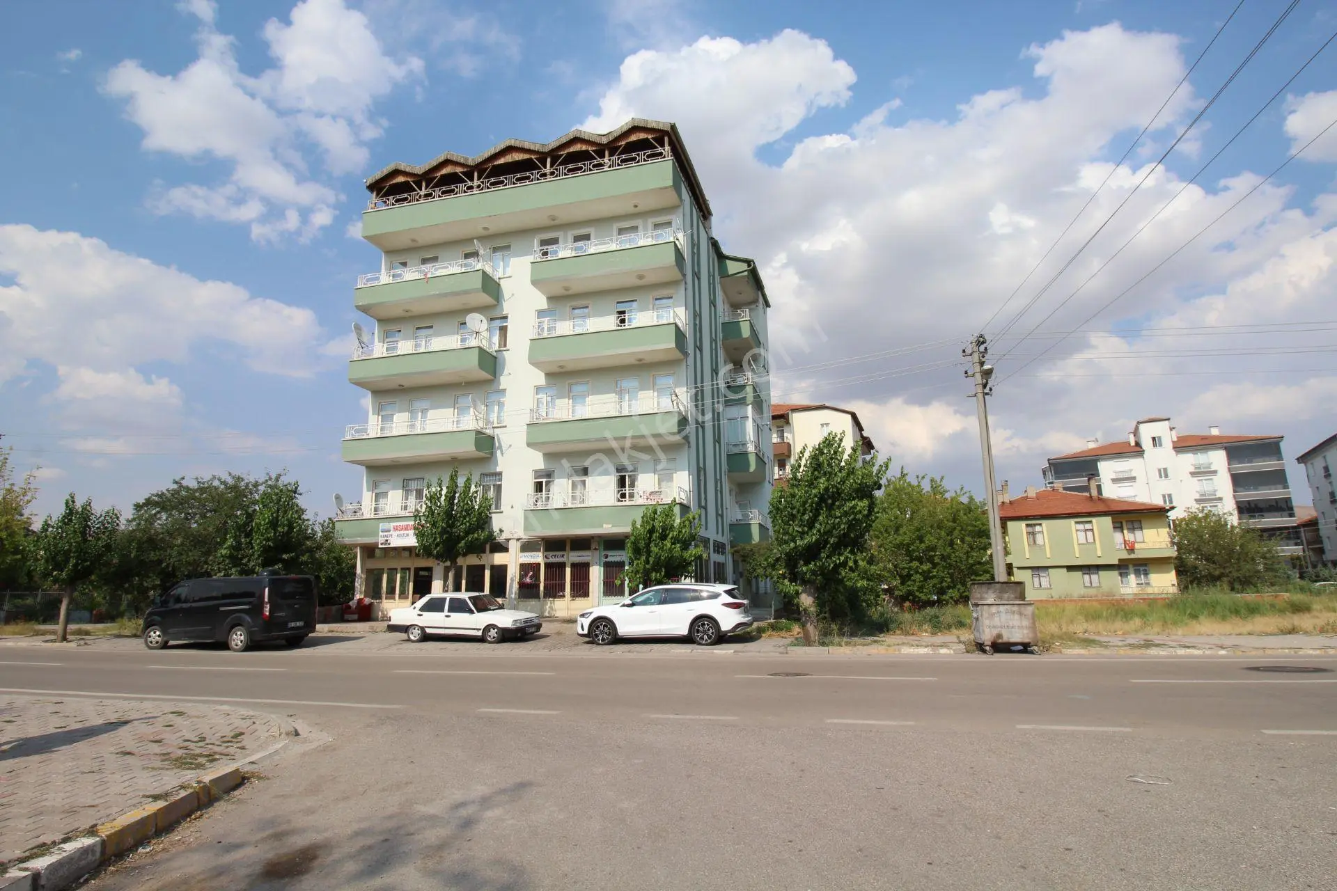 Aksaray Pınar Mahallesi Sağlık Köyü Yolunda 300m² Satılık İşyeri