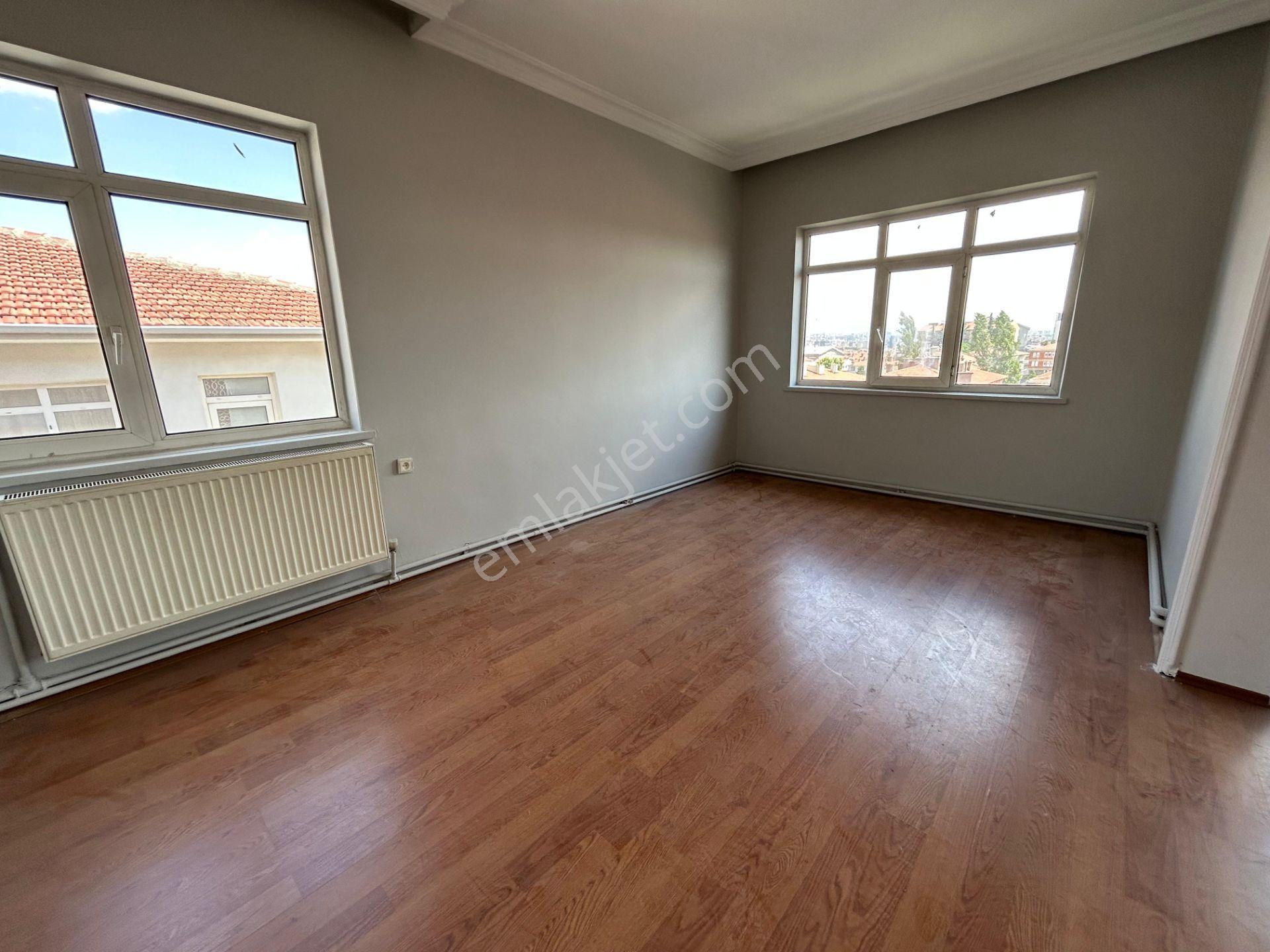 Turyap'tan Yakacık Mah Bahtiyar Sok. 2+1 Kiralık Daire - Görsel 6