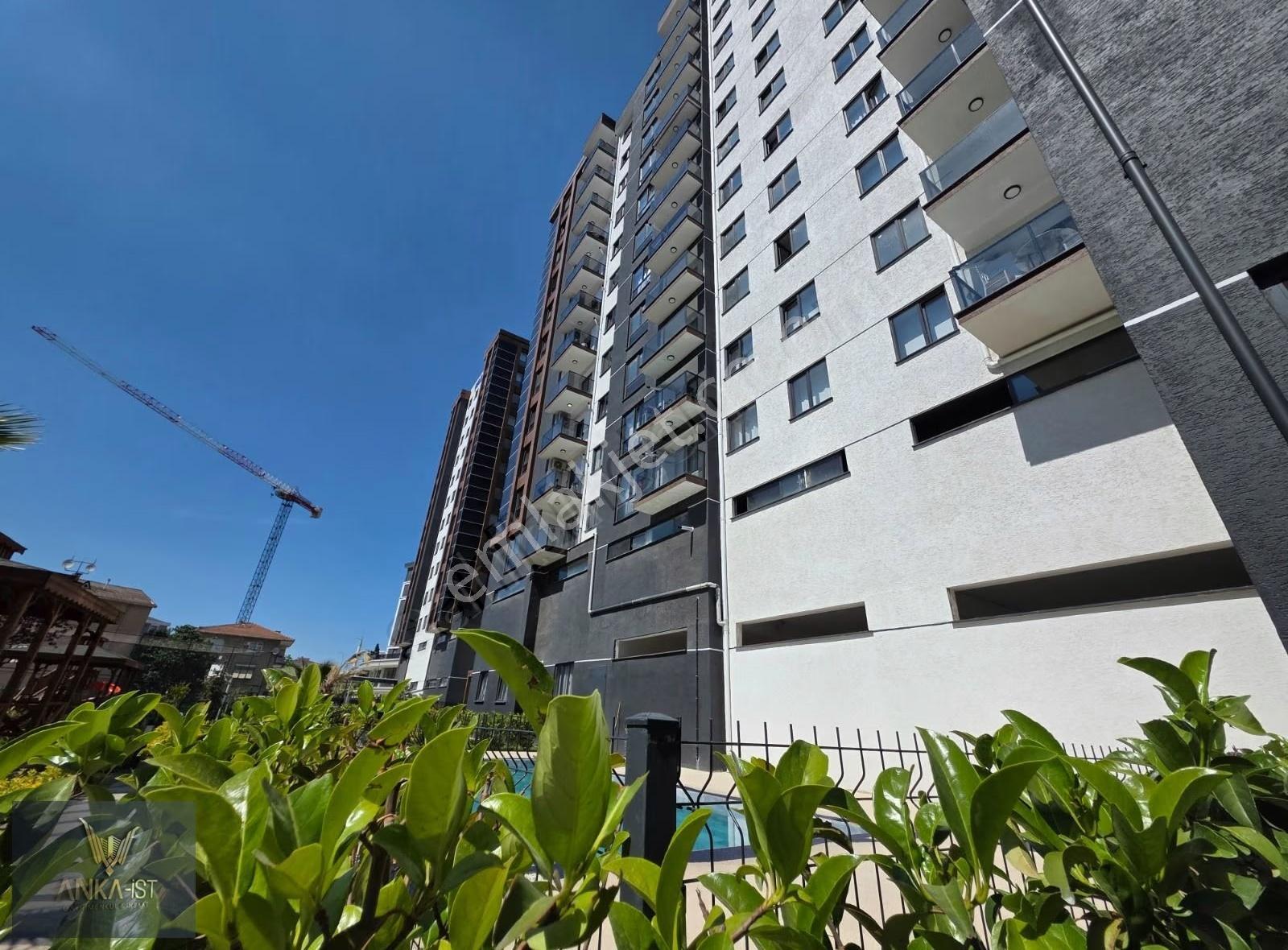 Tuzla Aydınlı 2+1 Site İçi Satılık Daire