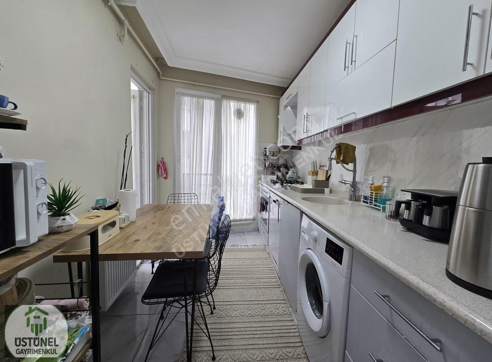 Üstünel'den Aile Binasında Arakat Ayrı Mutfaklı Satılık Daire - Görsel 12