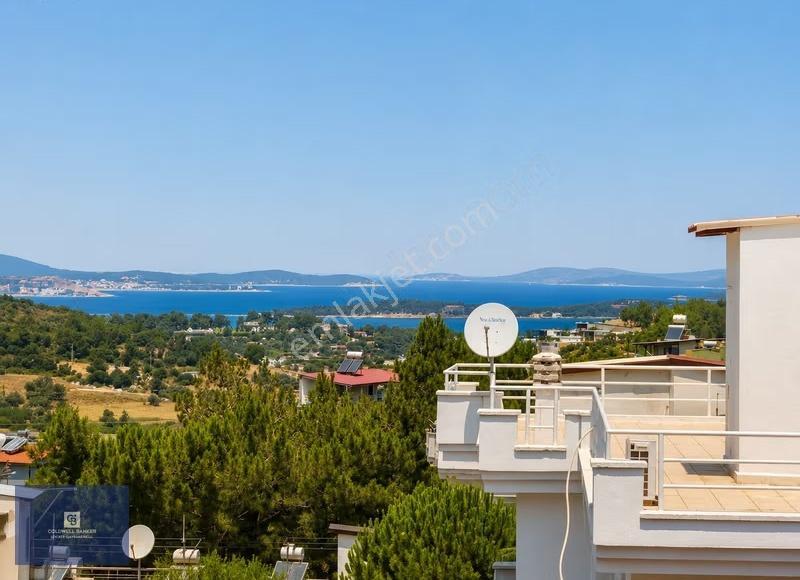 Güzelbahçe Çamlı Dadaşkent Sitesi Deniz Manzaralı Satılık Villa
