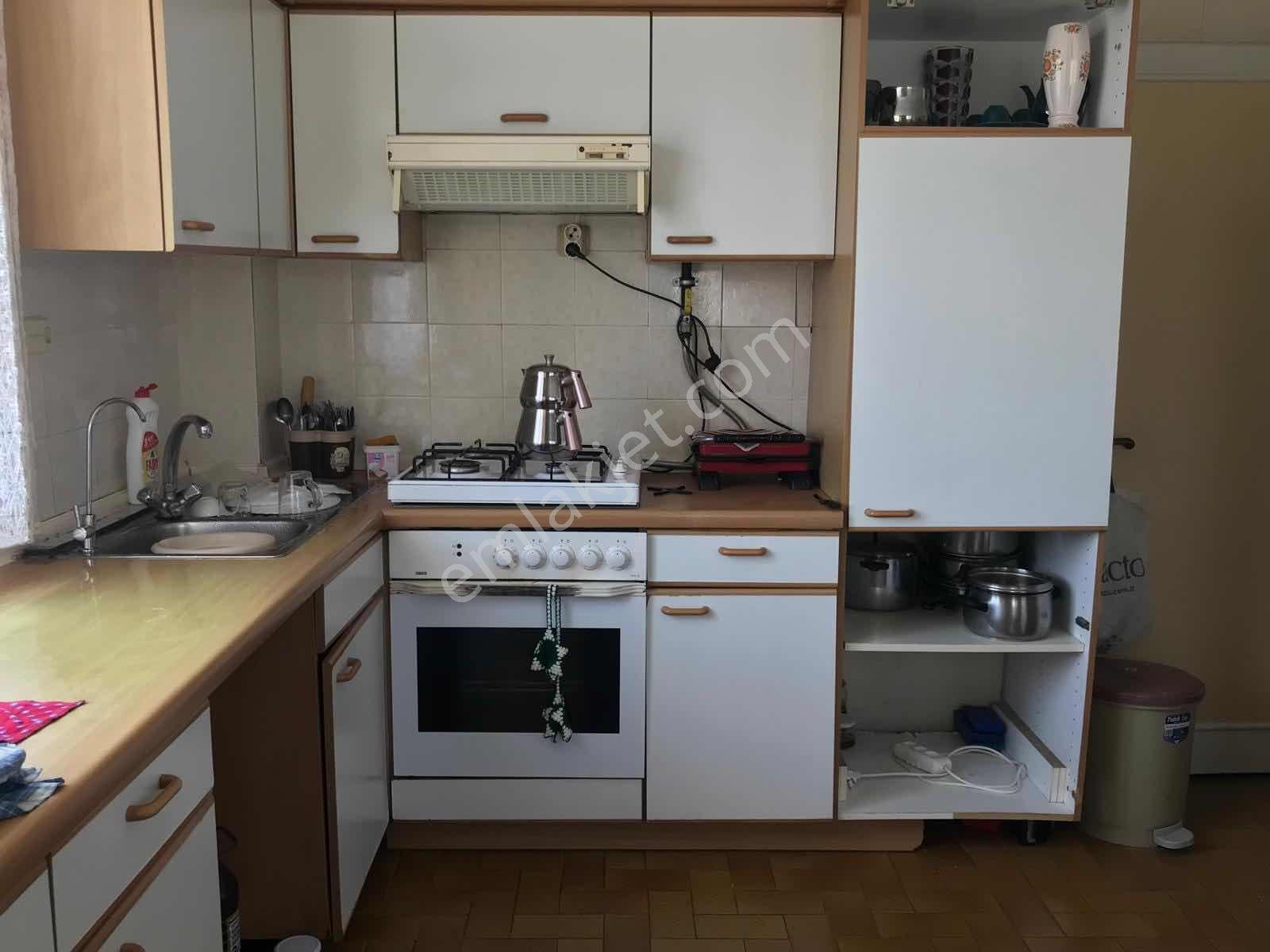 Bornova Atatürk Mah De Müstakil 235 M2 2 Katlı Kople Satı Bina - Görsel 2