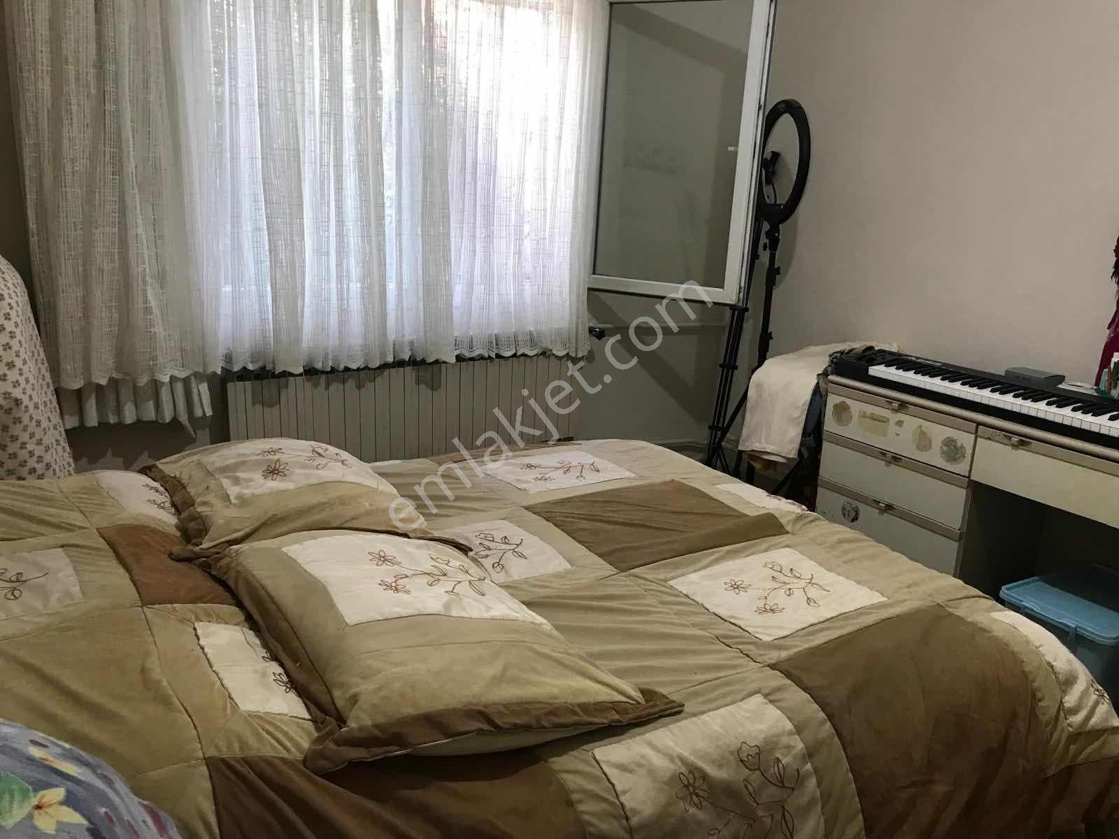 Bornova Atatürk Mah De Müstakil 235 M2 2 Katlı Kople Satı Bina - Görsel 16