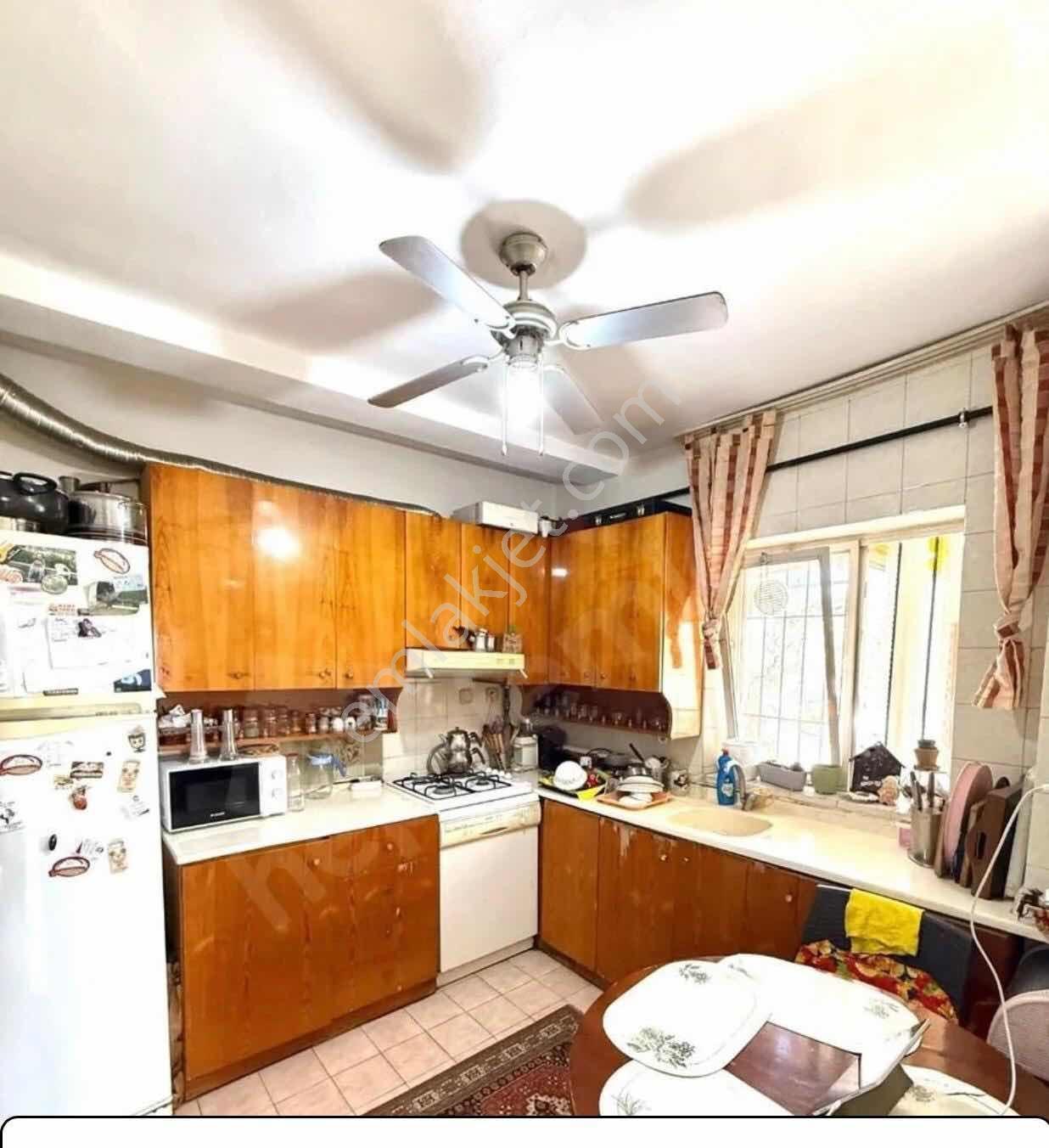 Bornova Atatürk Mah De Müstakil 235 M2 2 Katlı Kople Satı Bina - Görsel 14
