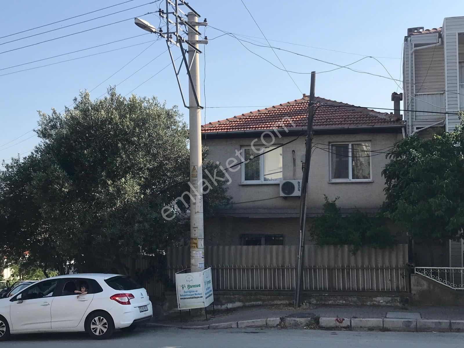 Bornova Atatürk Mah De Müstakil 235 M2 2 Katlı Kople Satı Bina - Görsel 9