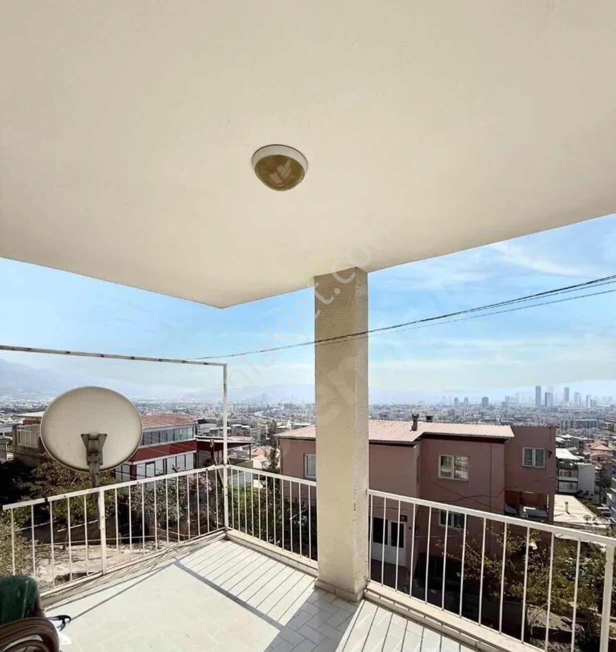 Bornova Atatürk Mah De Müstakil 235 M2 2 Katlı Kople Satı Bina - Görsel 26