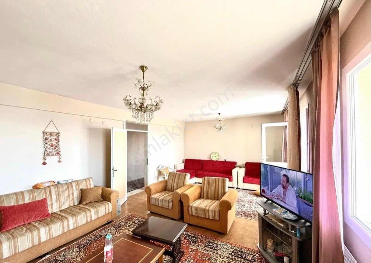 Bornova Atatürk Mah De Müstakil 235 M2 2 Katlı Kople Satı Bina - Görsel 28