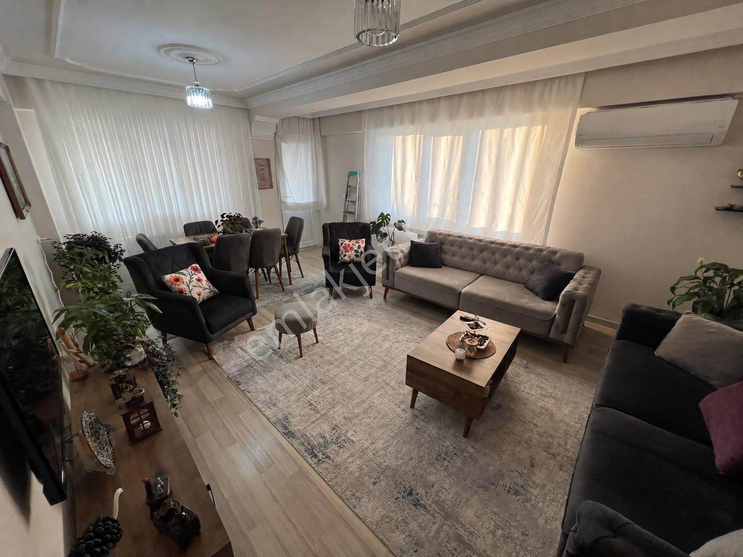 Çarşamba Pazarı’nda Ara Kat Satılık Daire - Görsel 2