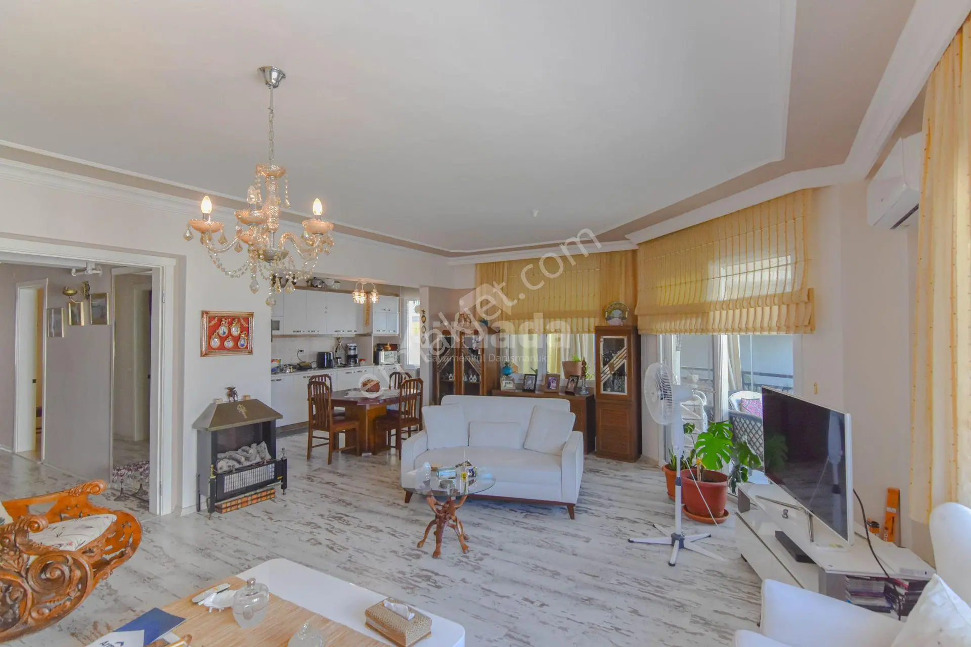 Kuşadası Değirmendere'de Panoramik Deniz Manzaralı Masrafsız 3+1 - Görsel 2