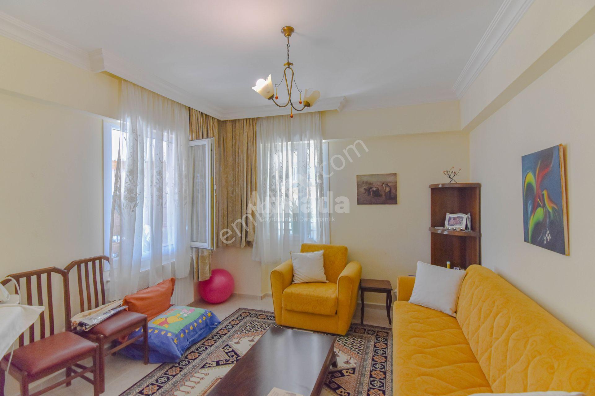 Kuşadası Değirmendere'de Panoramik Deniz Manzaralı Masrafsız 3+1 - Görsel 20