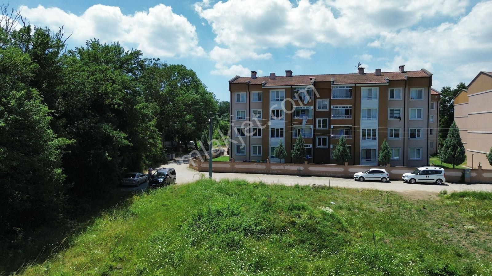 Cumayeri Çevrik Mahallesinde 3 Kat İmarlı Köşe Parsel Satılık - Görsel 8