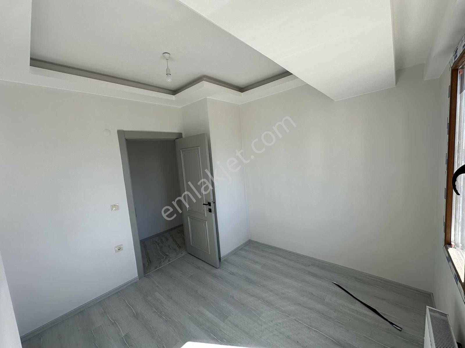 Mimsin Ana Cadde Üzeri 2+1 Kombili Sıfır Satılık Daireler - Görsel 9