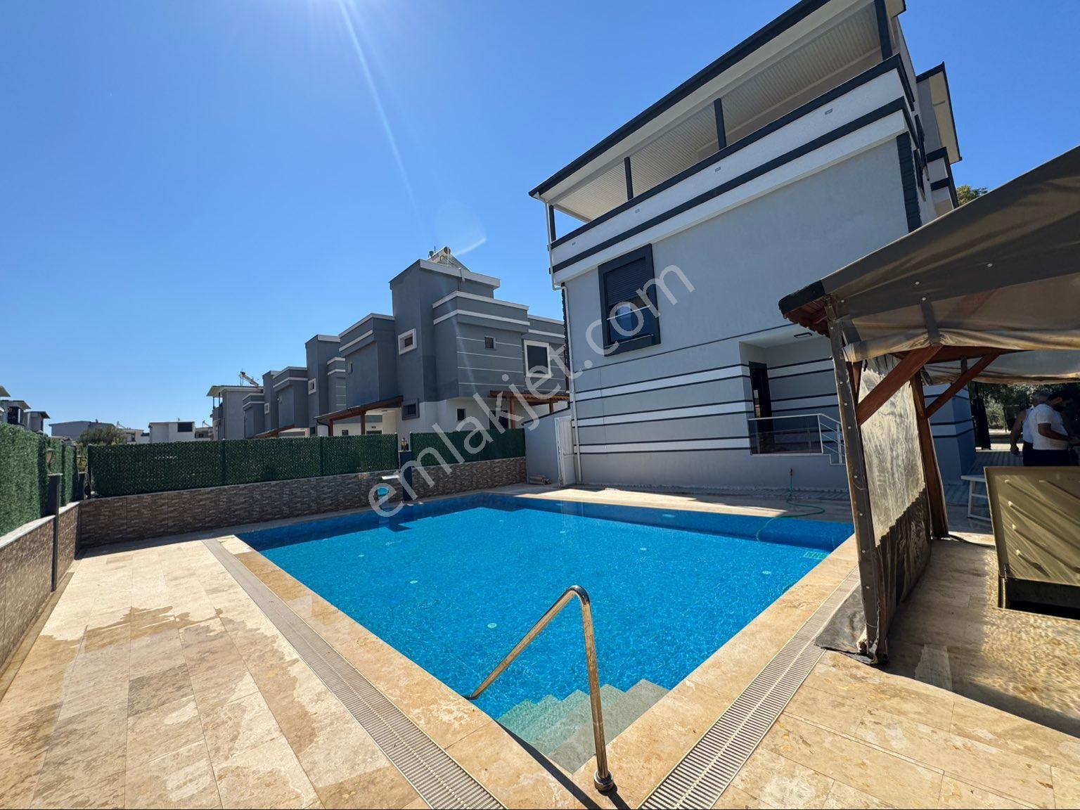 İzmir Seferihisar Doğanbey De Satılık 320 M2 Arsa İçinde 3+1 Tek Müstakil Villa - Görsel 8
