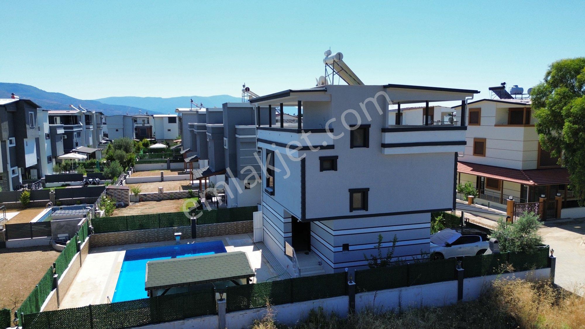 İzmir Seferihisar Doğanbey De Satılık 320 M2 Arsa İçinde 3+1 Tek Müstakil Villa - Görsel 2