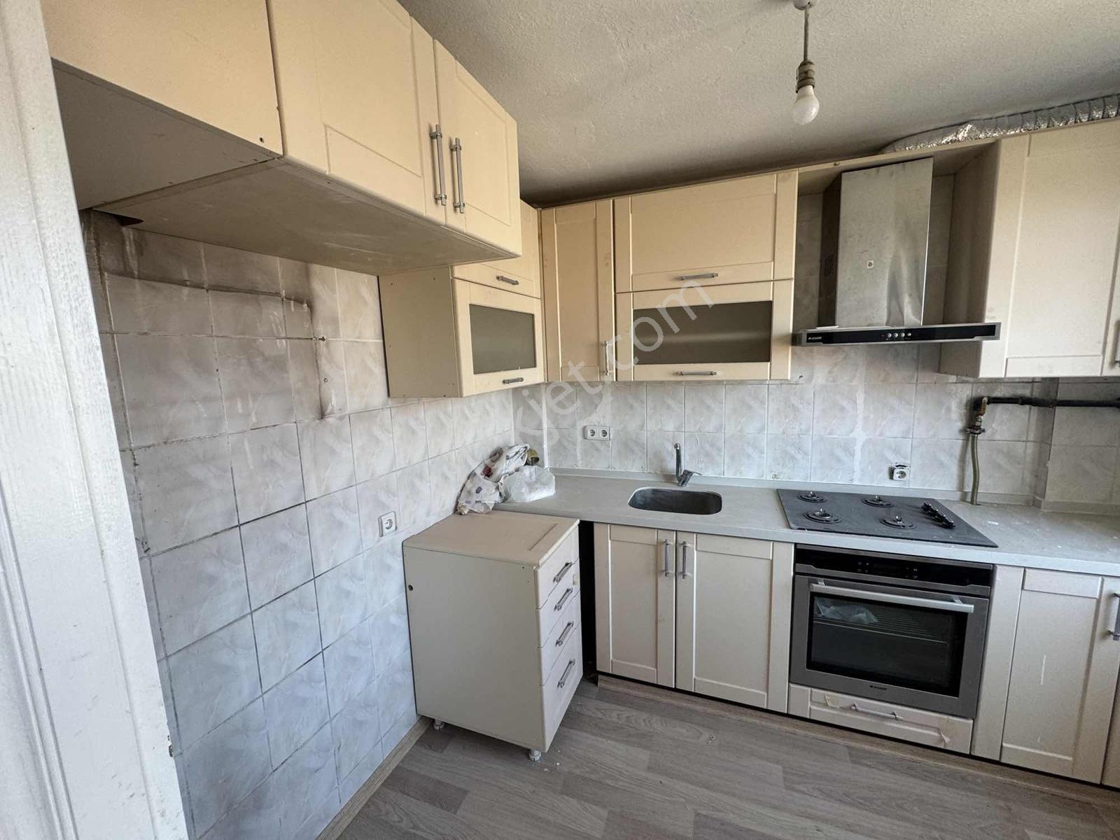 Orhangazi Merkeze Yürüme Mesafesinde 3+1 Kiralık Daire - Görsel 23