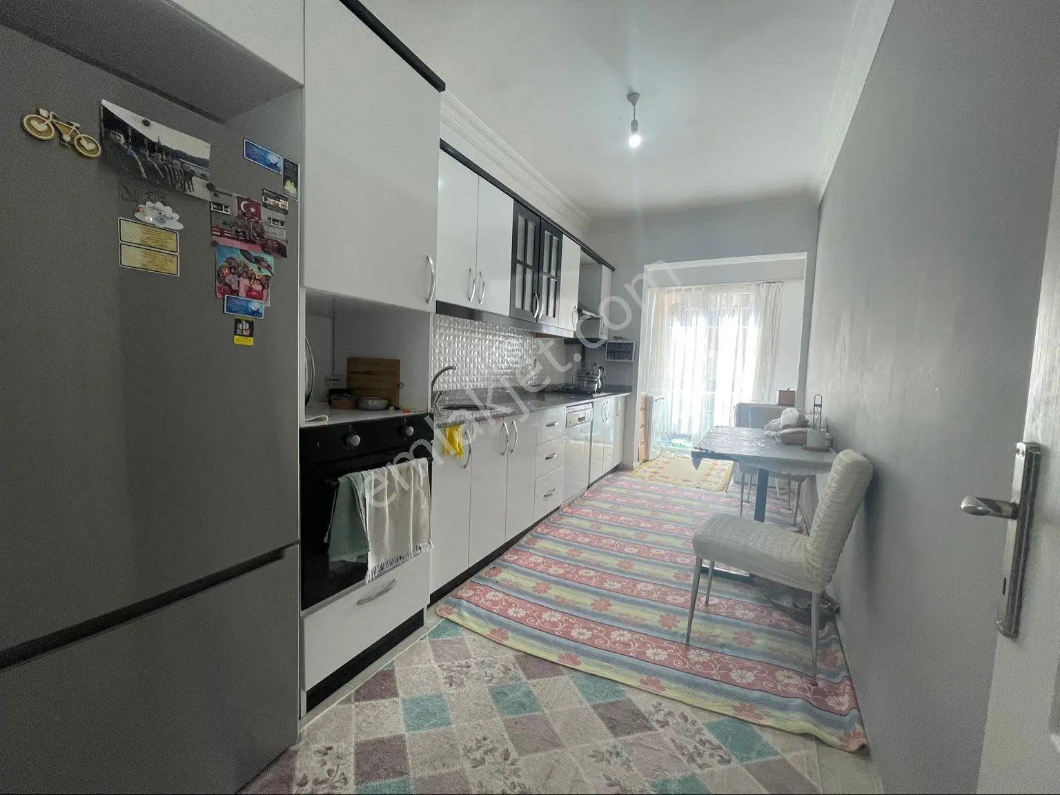 Fiyat Düştü Acil! Metrobüse Yürüme Mesafesinde Aile Sitesi 3+1 - Görsel 33