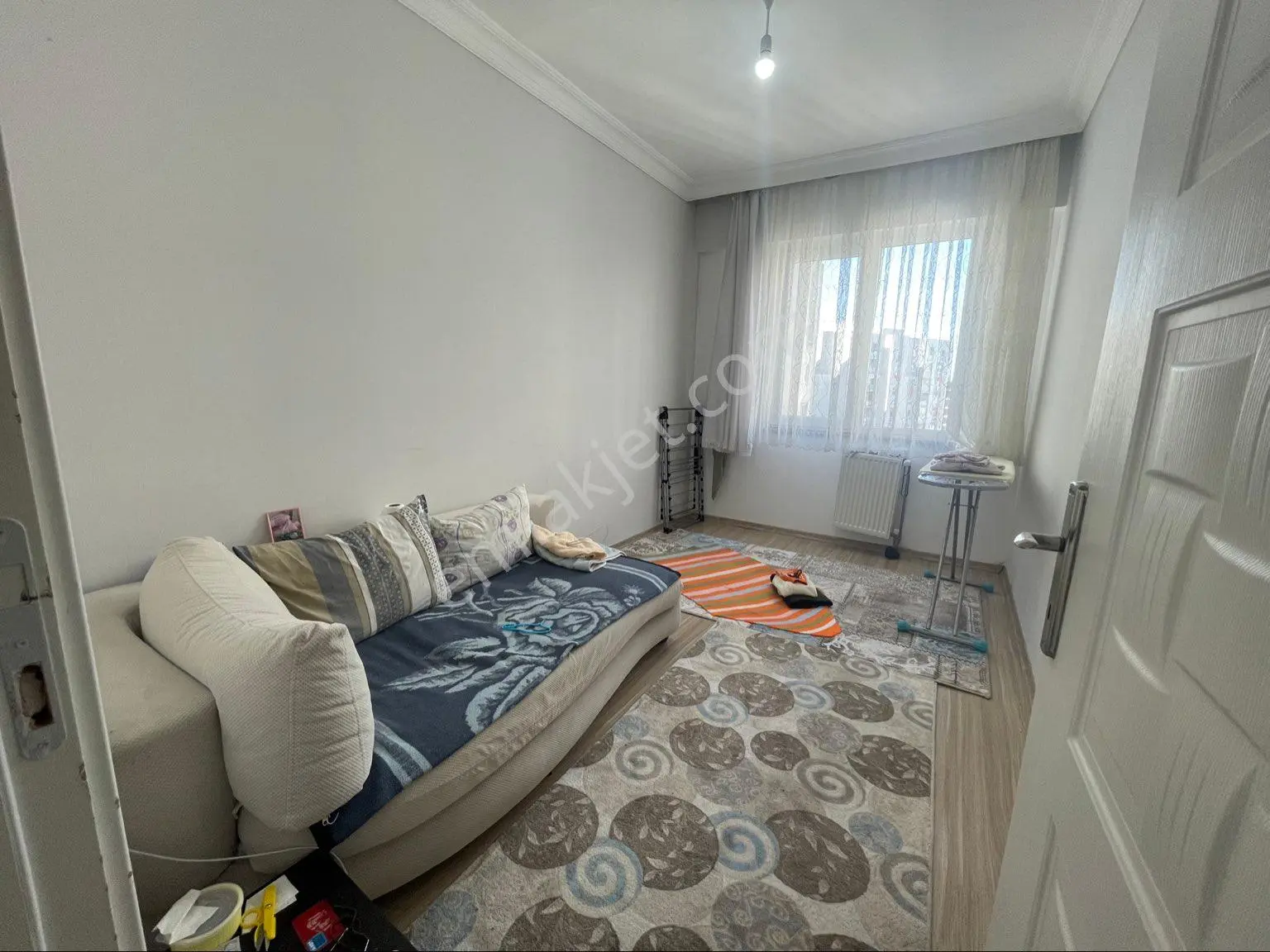 Fiyat Düştü Acil! Metrobüse Yürüme Mesafesinde Aile Sitesi 3+1 - Görsel 34
