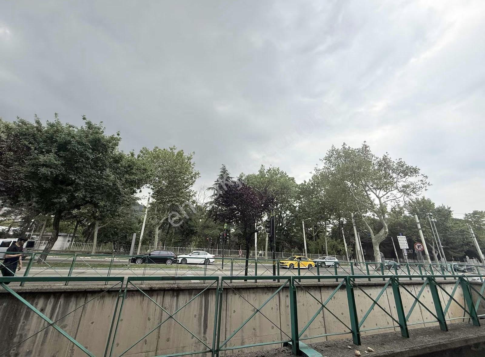 Darmdtad Caddesinde Satılık Geniş Dükkan - Görsel 11