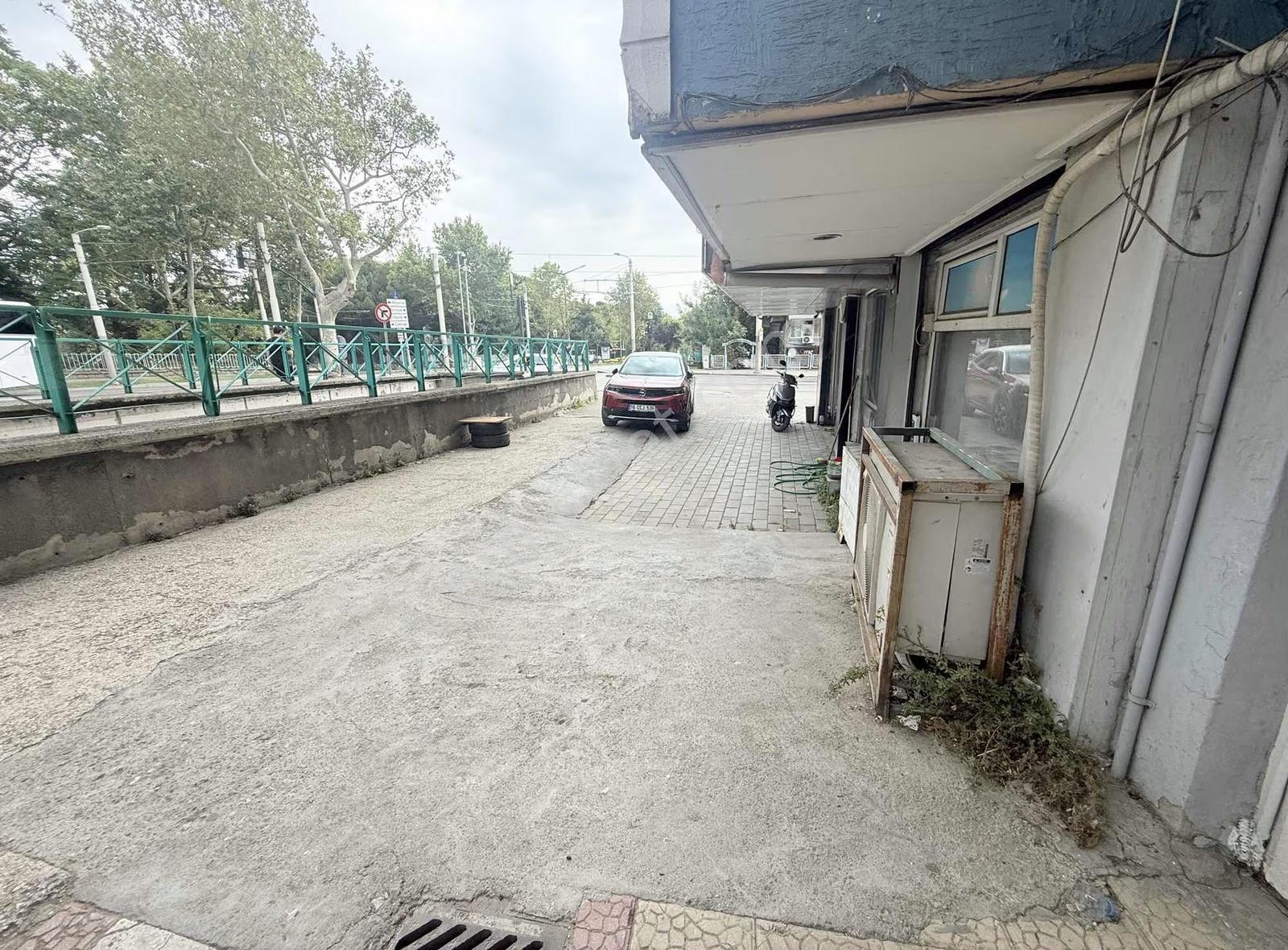Darmdtad Caddesinde Satılık Geniş Dükkan - Görsel 10