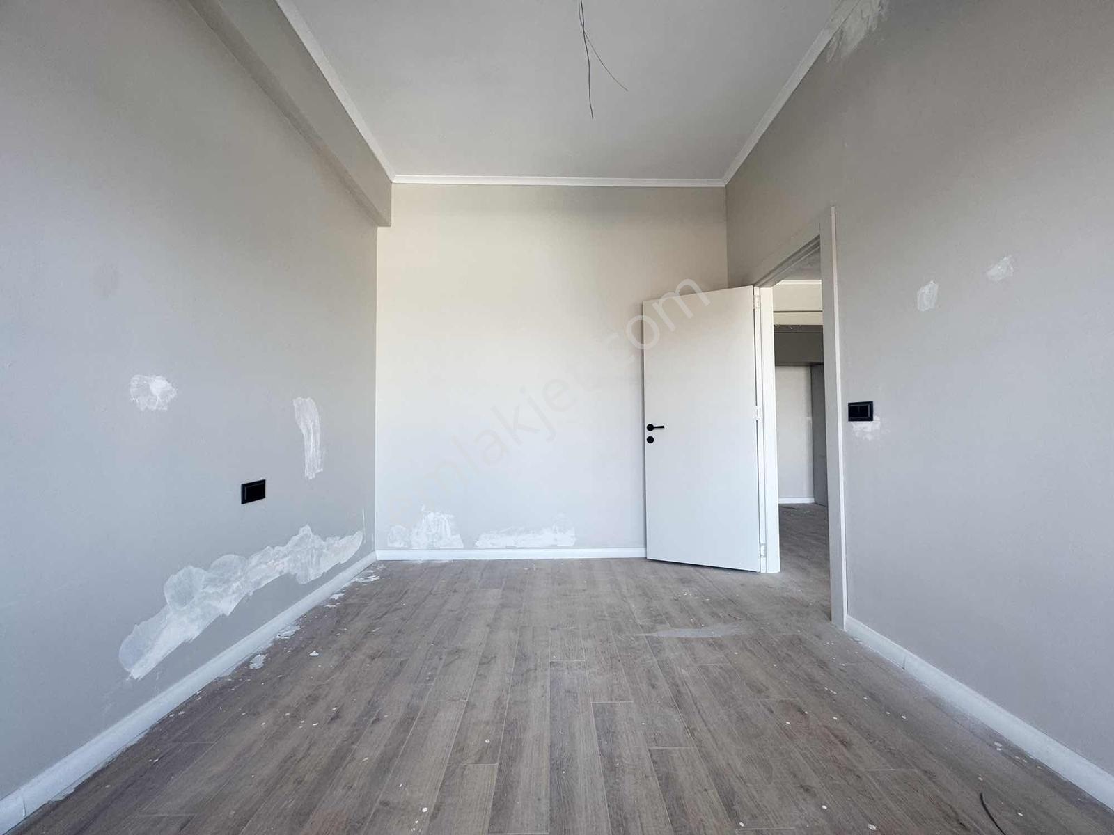 Keşif'ten Güvenlikli Site İçinde Balkonlu Geniş Kiralık 1+1 - Görsel 11