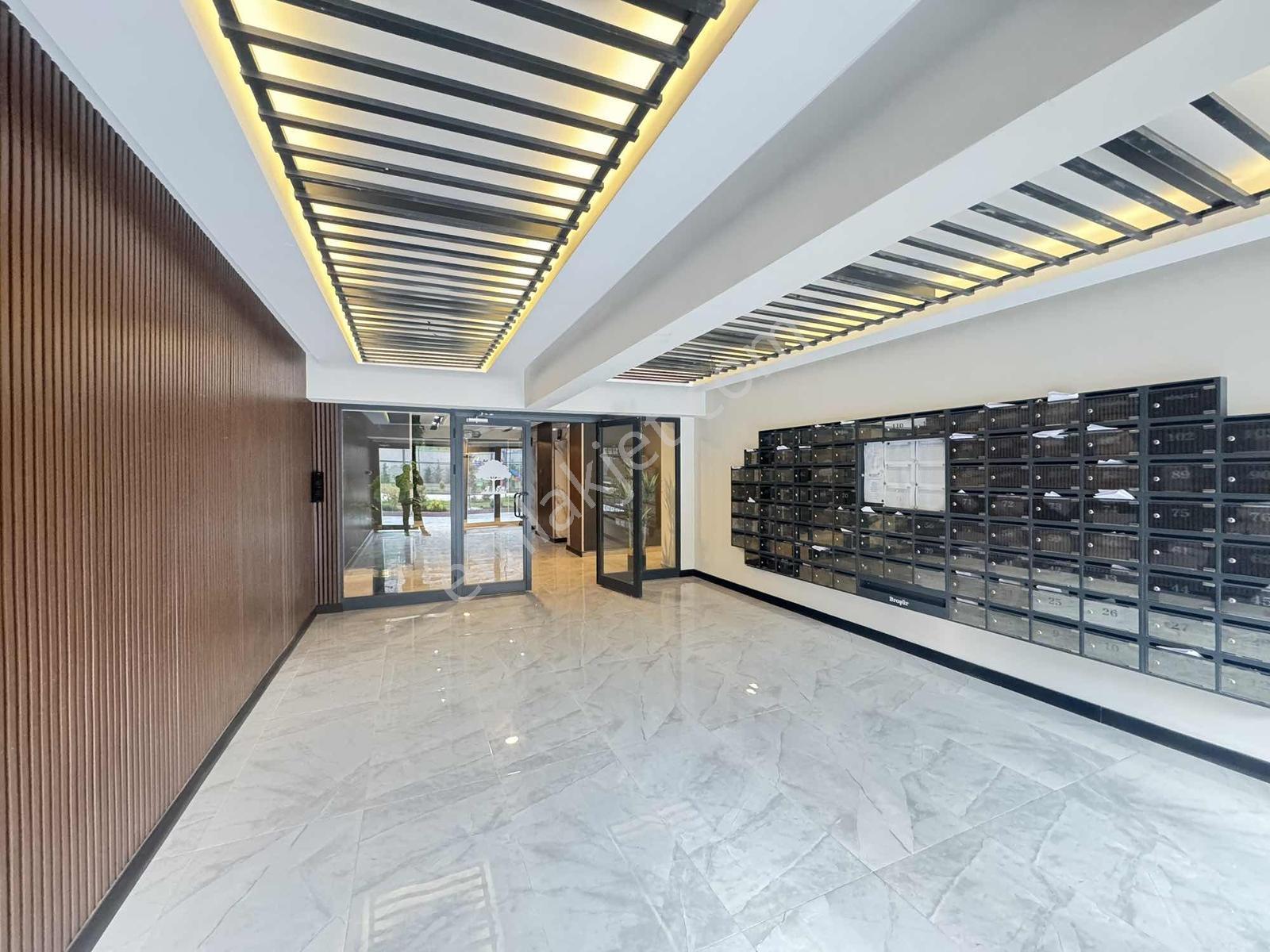 Keşif'ten Güvenlikli Site İçinde Balkonlu Geniş Kiralık 1+1 - Görsel 25