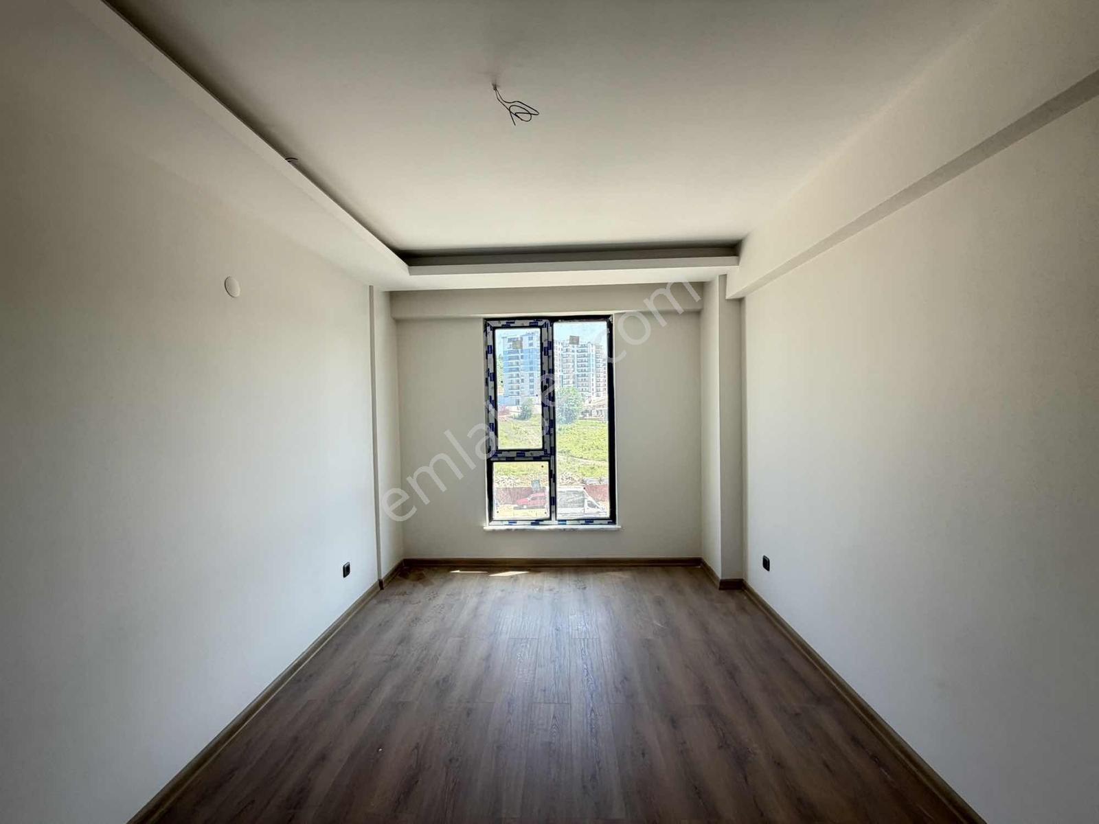 Korupark Sitesinde Havuz Köşeli Ayrı Mutafklı Lüx 1+1 - Görsel 15