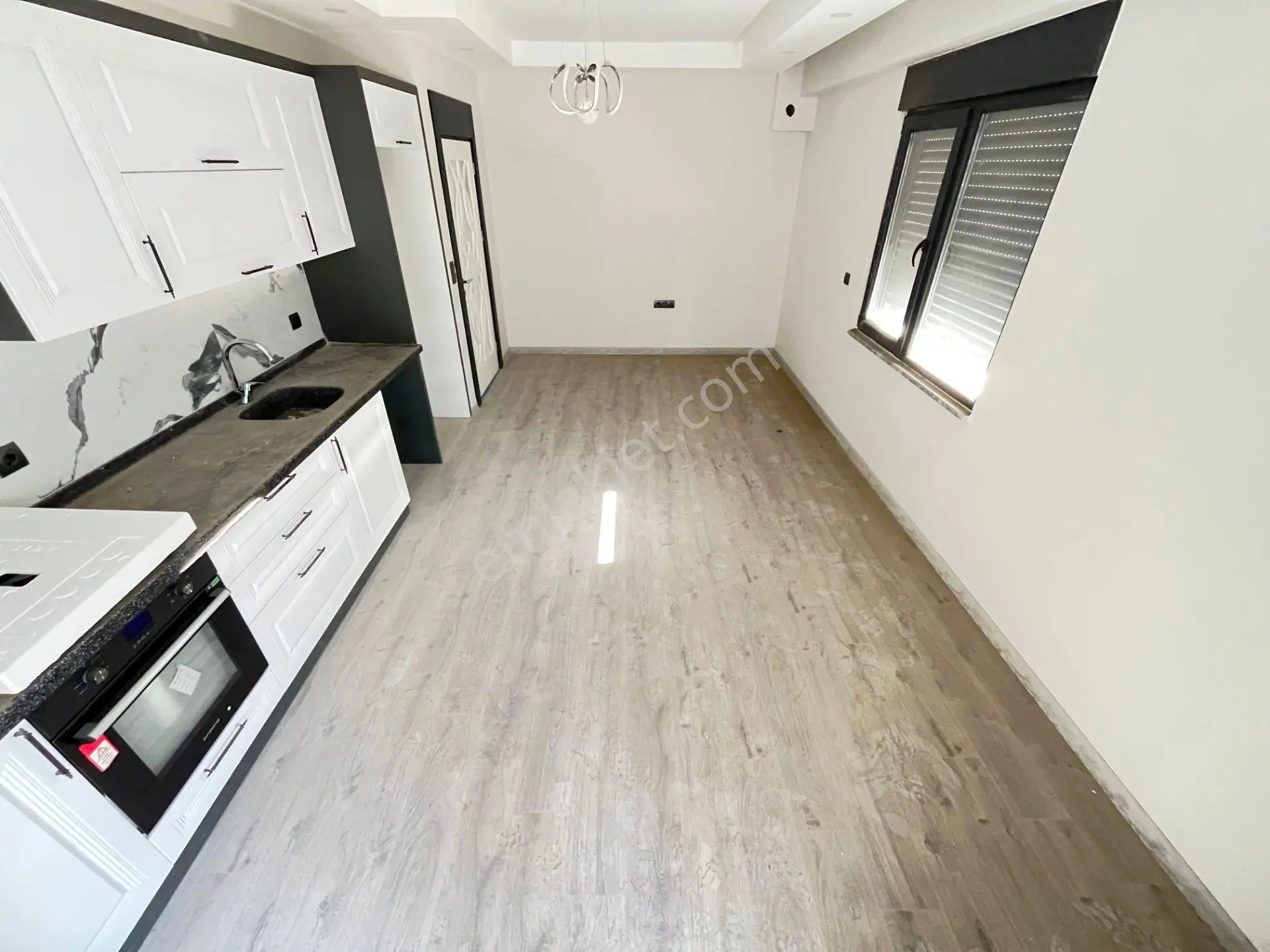 ▀güç'ten▀ Altınkum'da Denize Yakın Ebeveynli Otoparklı Sıfır 2+1 Daire - Görsel 35