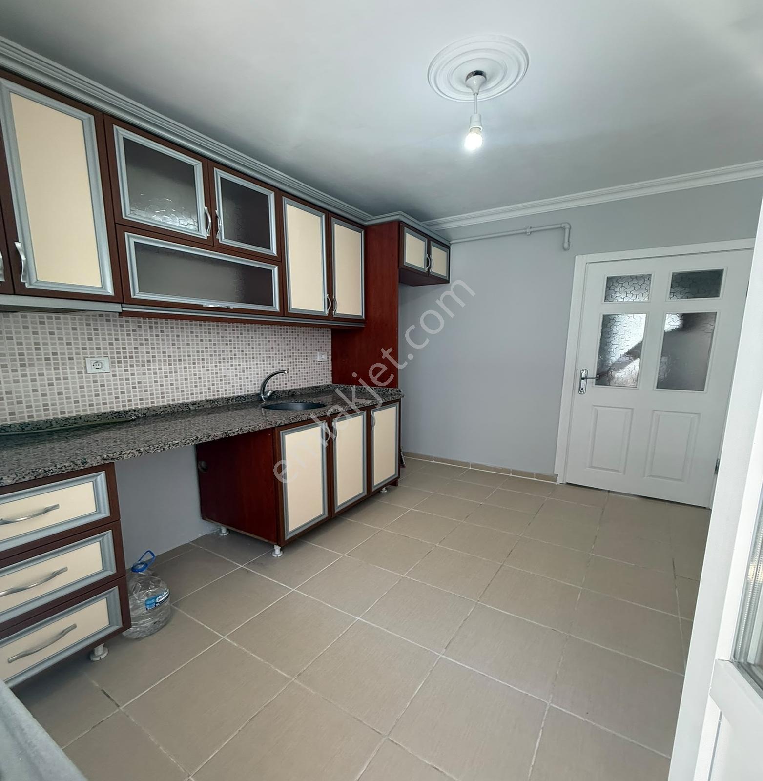 Mehmet Akif Ersoy Mah Kiralık 2.kat Daire - Görsel 4