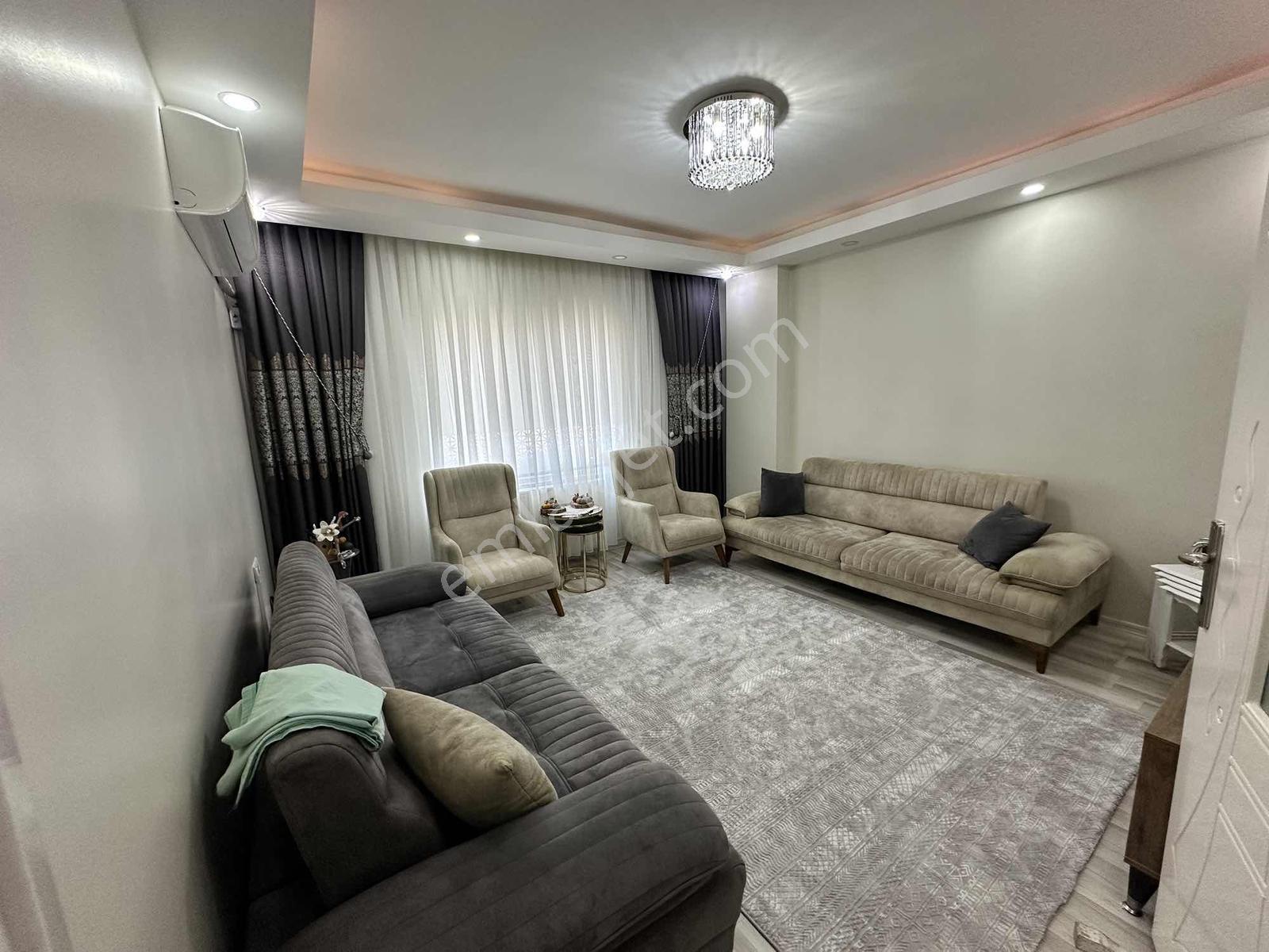 Bülbülzade Mahallesinde Satılık 2+1 Geniş Bakımlı Daire