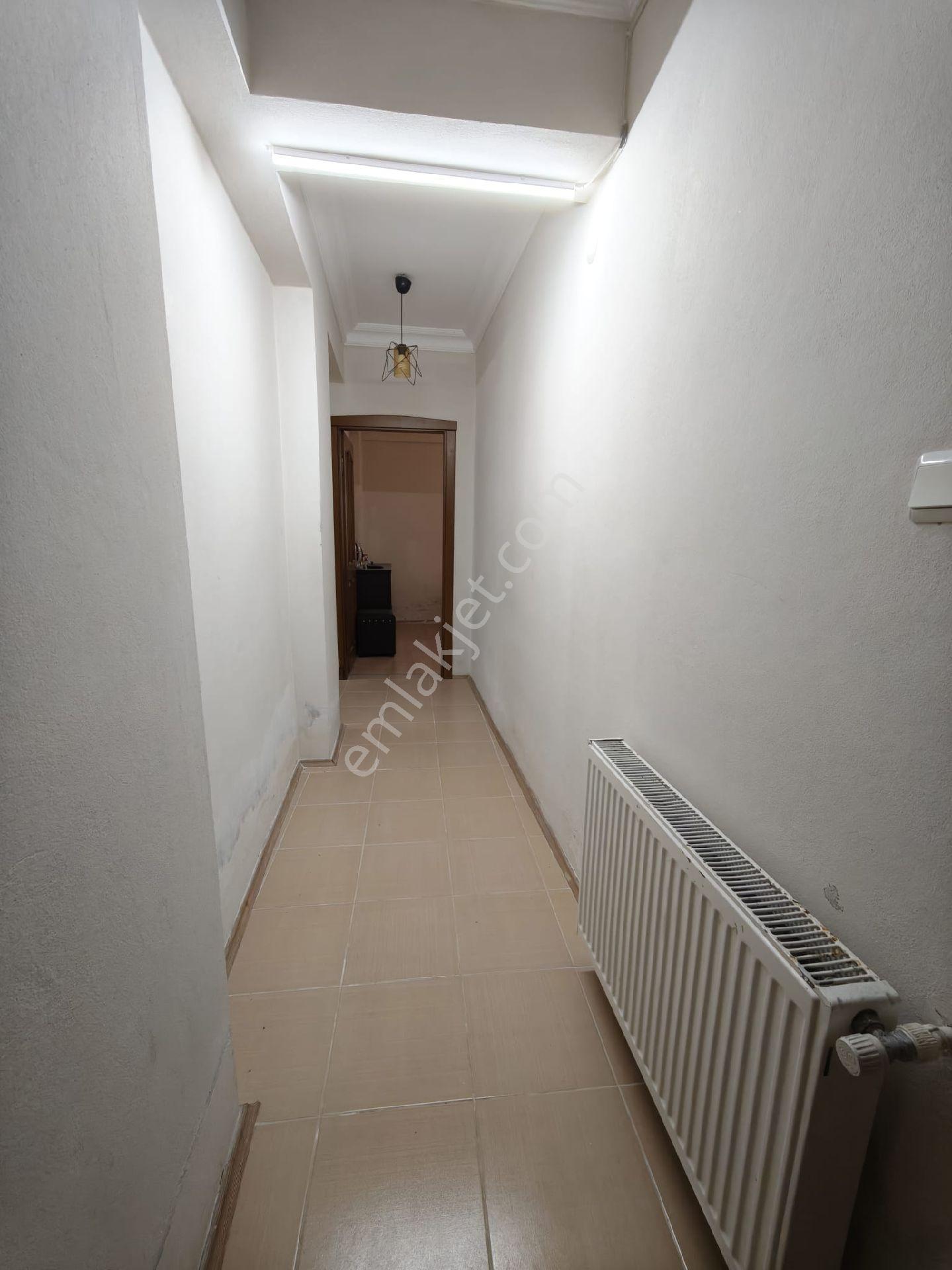 Ömürevleri Eşyalı Satılık 3+1 Bahçekatı Daire - Görsel 11