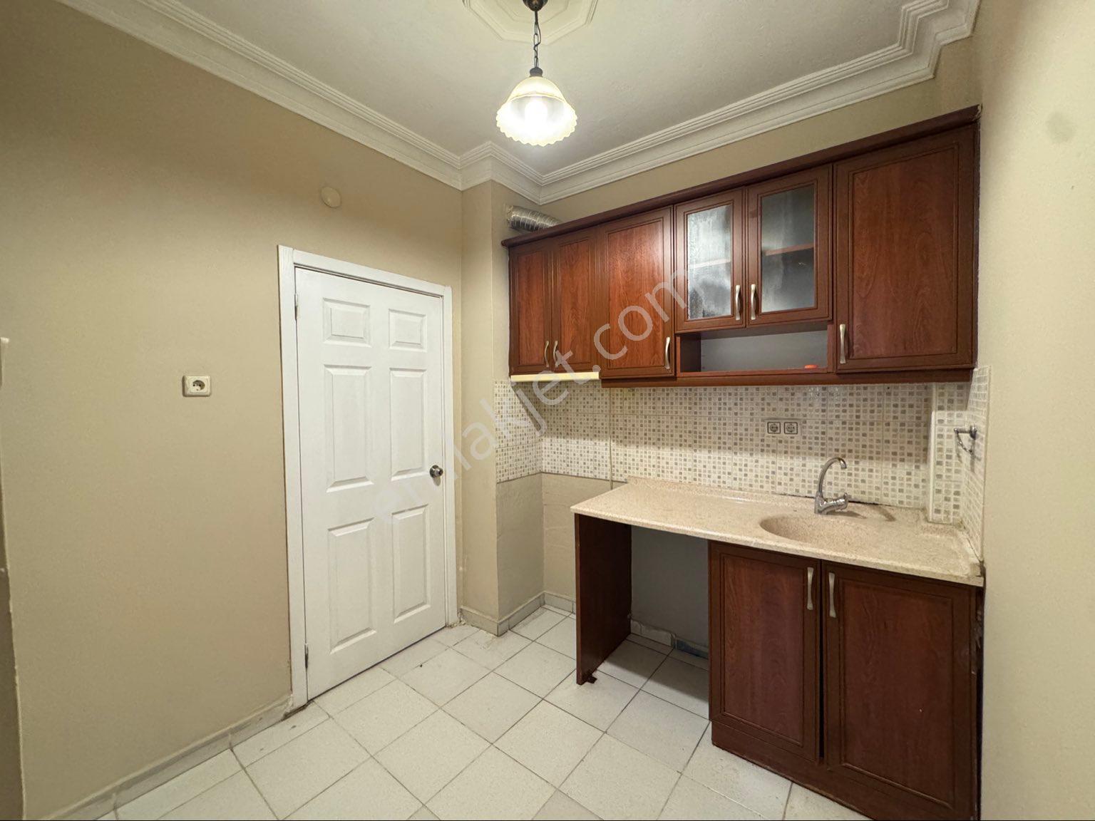 Tadilatlı Masrafsız 120m2 Cadde Üstü Balkonlu Daire - Görsel 16