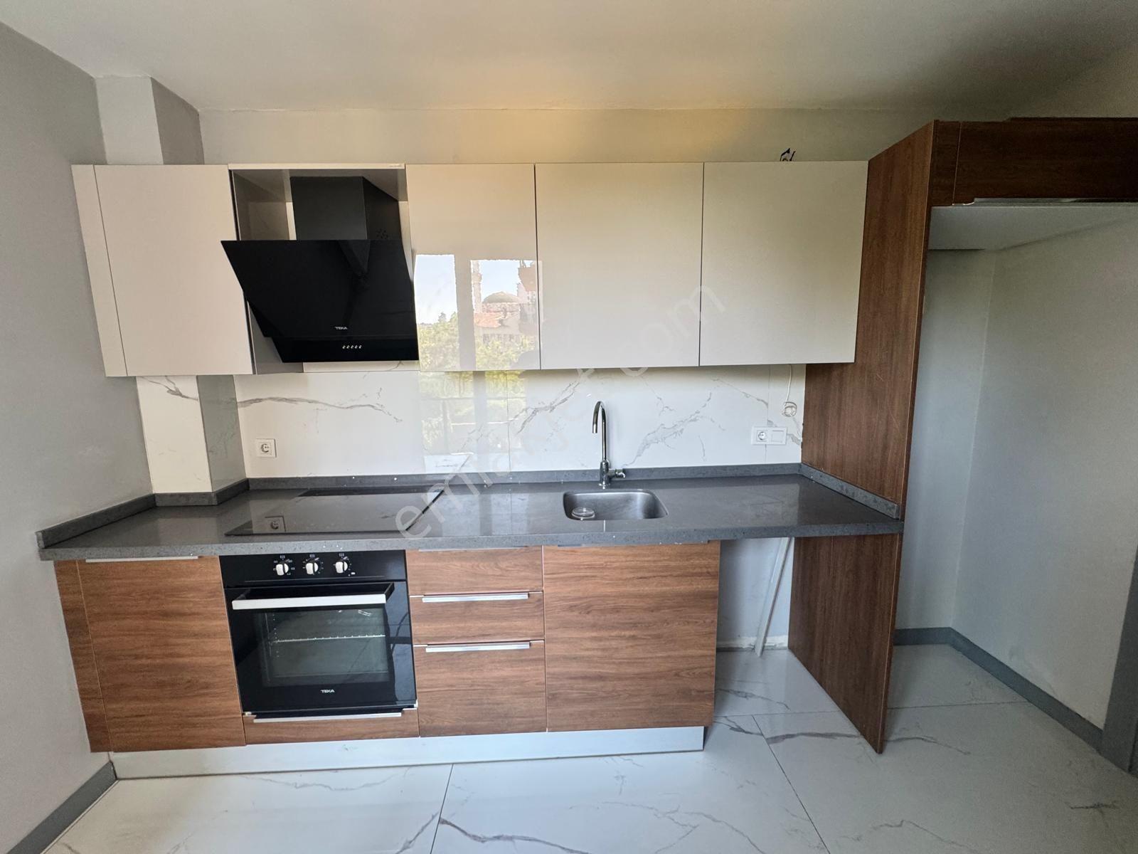 Mega 2 Block Sitesi'nde Metroya 7 Dk Satılık 2+1 Boş Daire - Görsel 7