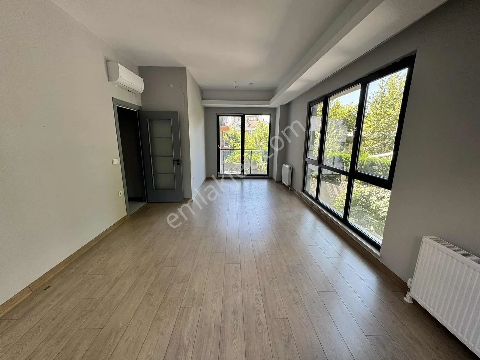 Mega 2 Block Sitesi'nde Metroya 7 Dk Satılık 2+1 Boş Daire - Görsel 2