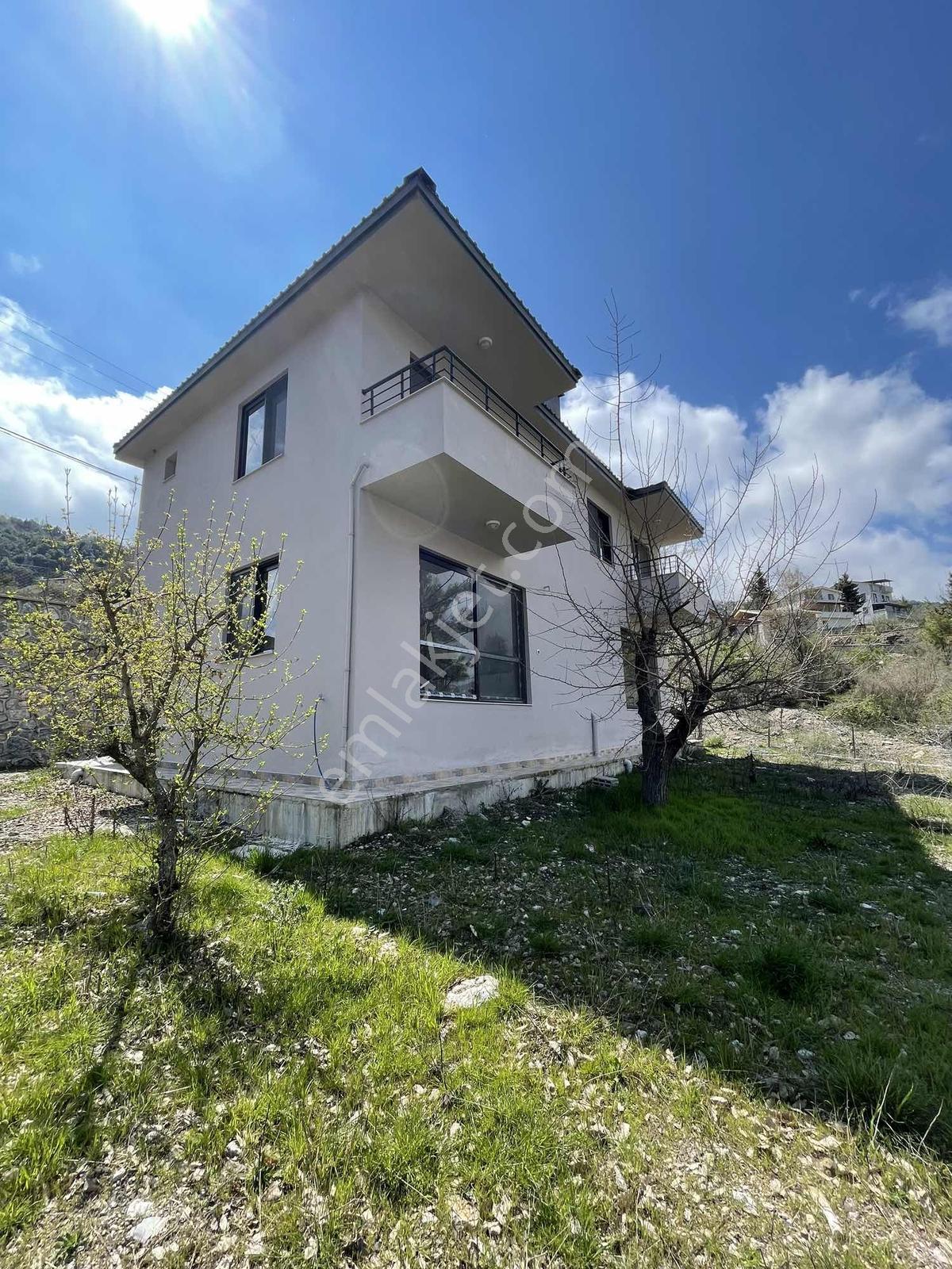 (tek Yetkili) Kadimden Gözne Menekşelikte Satılık Sıfır Villa - Görsel 12