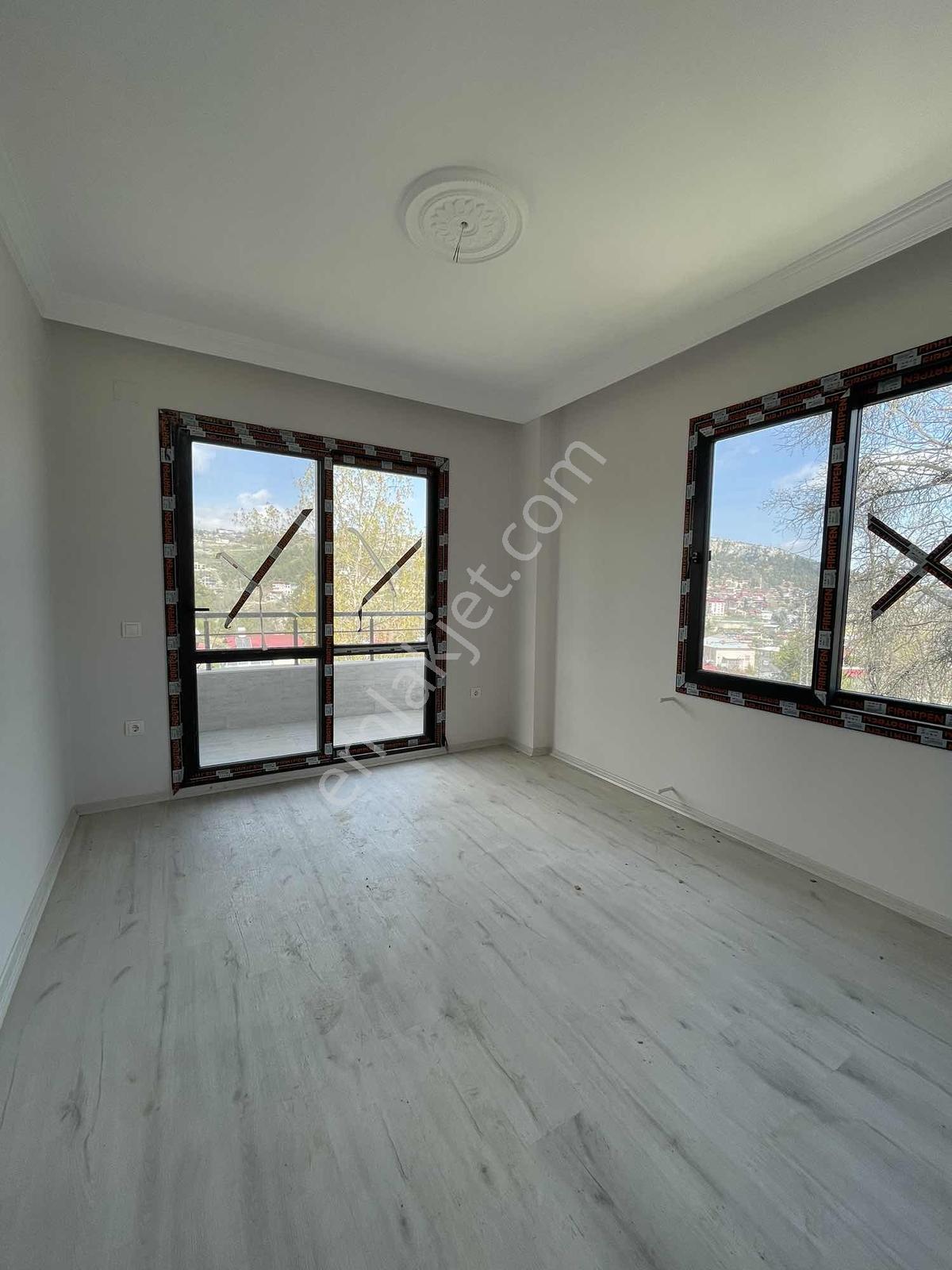 (tek Yetkili) Kadimden Gözne Menekşelikte Satılık Sıfır Villa - Görsel 2
