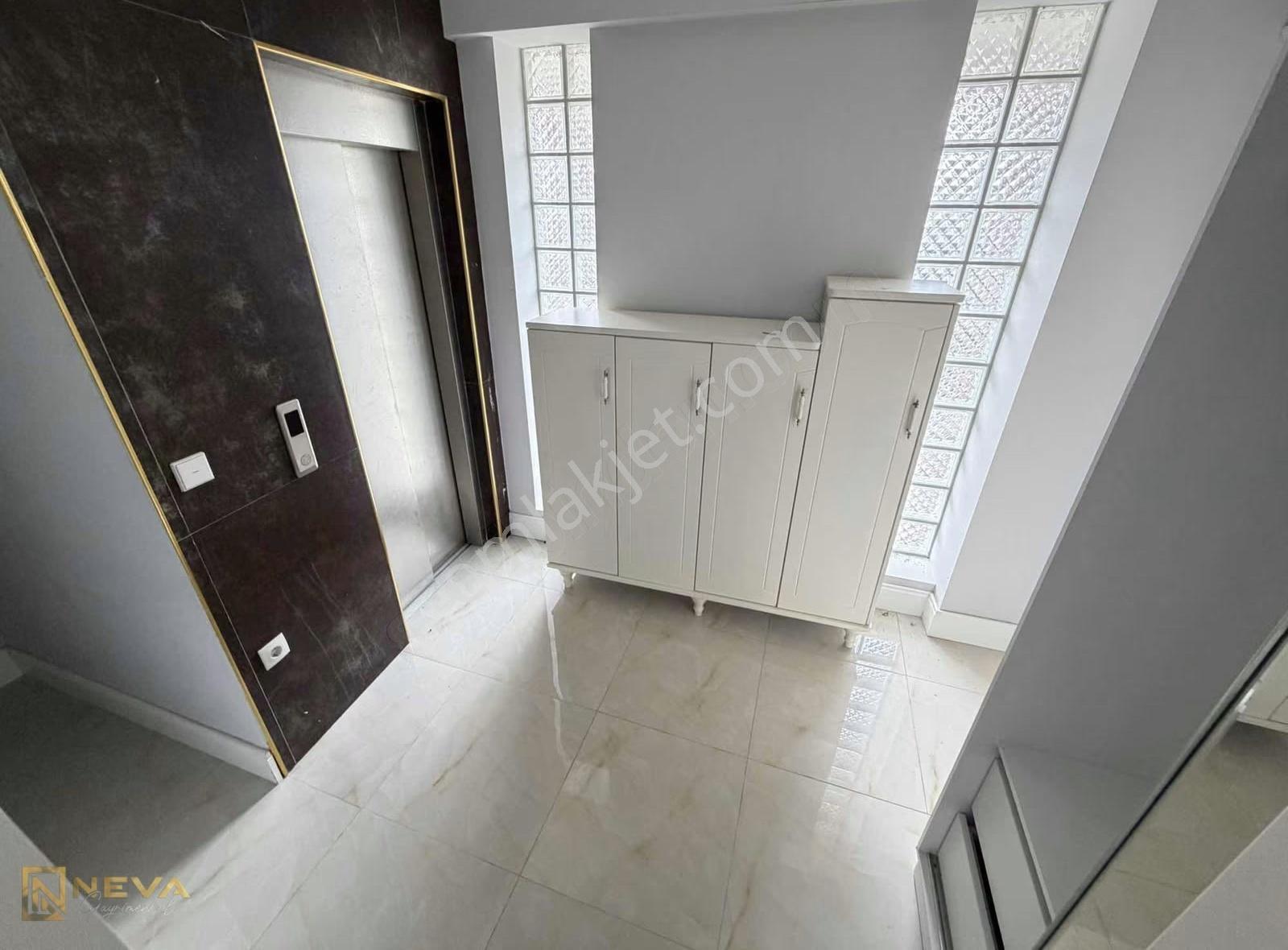Serdivan Arabacıalanı Mah. Satılık 5+1 360 M2 Tripleks Villa - Görsel 16