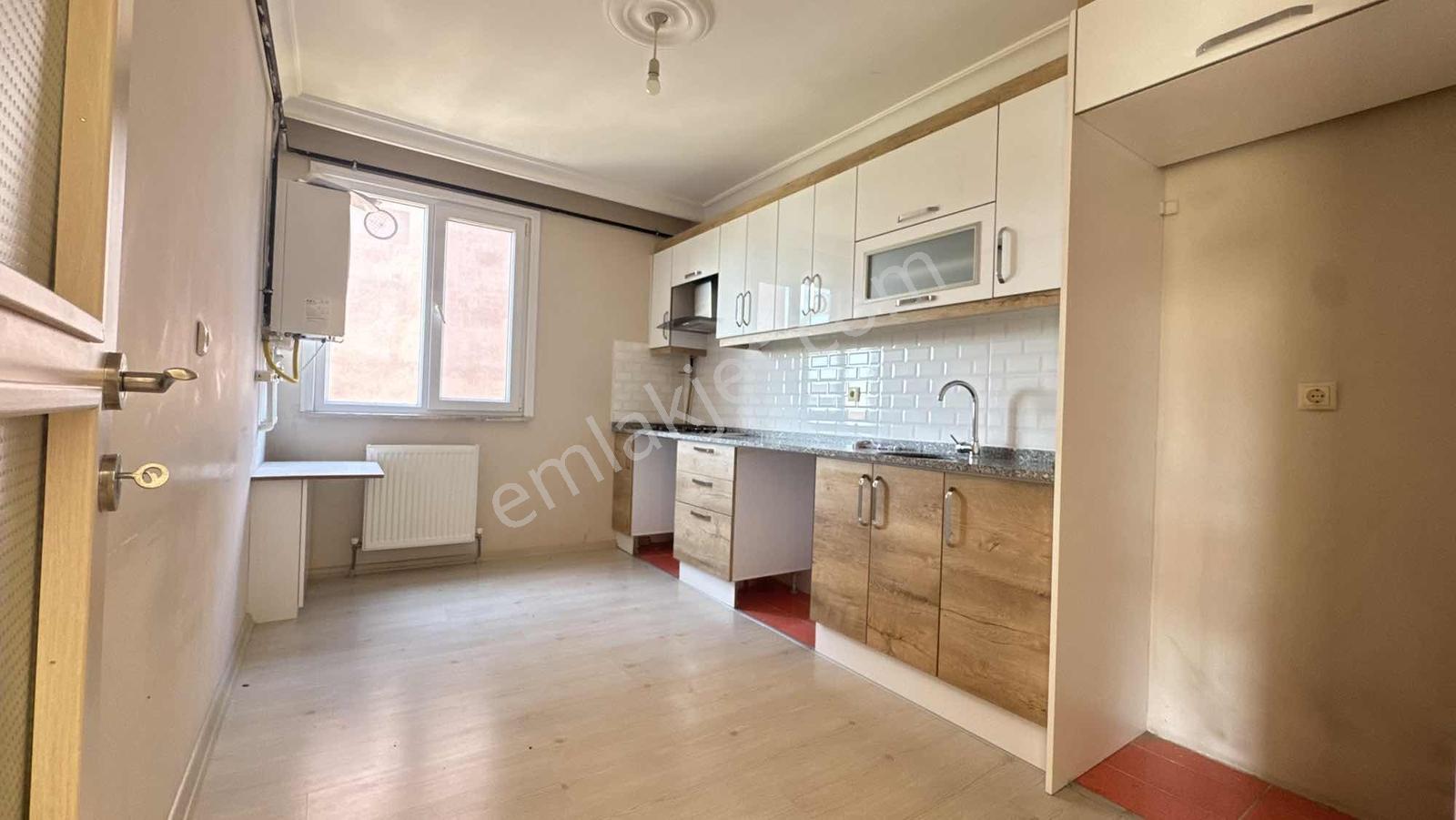 Farabinin Yakının Da 2+1 95m2 Kiralık Arakat
