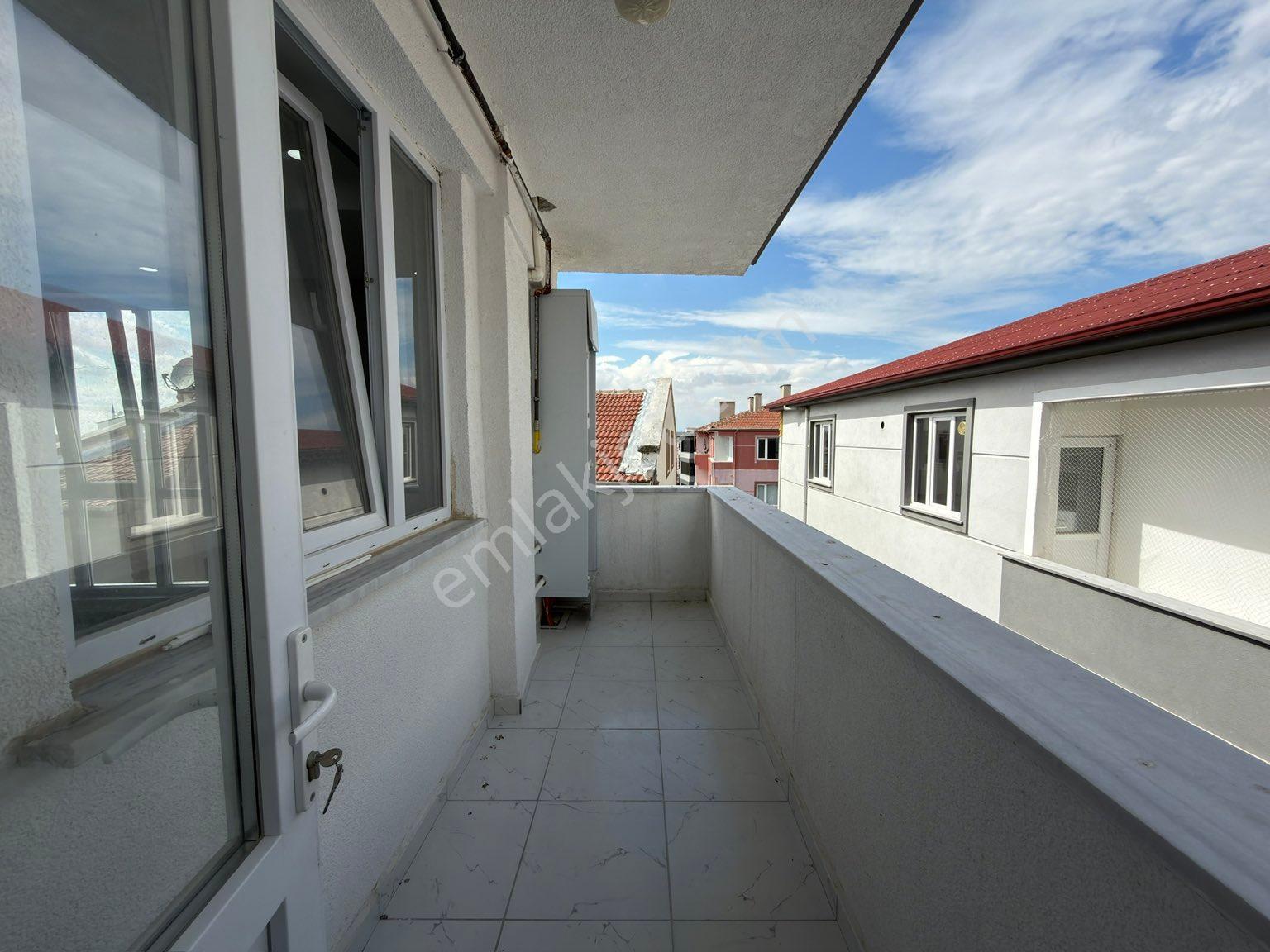 Kapaklı Merkezde Kiralık Dubleks - Görsel 25