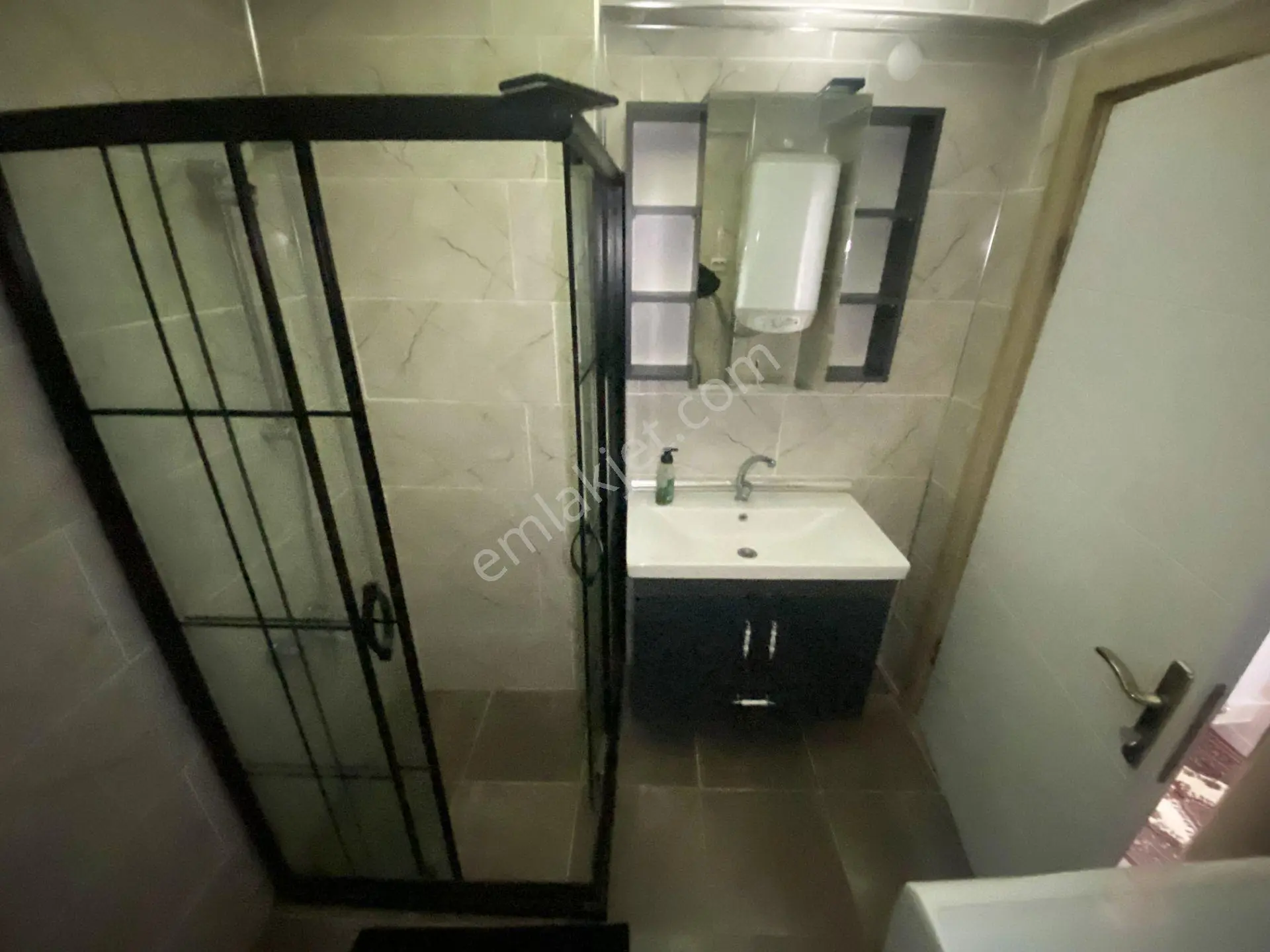 Aktif'ten Akçay Merkez'de Satılık Denize 300mt Ayrı Mutfaklı 2+1 Daire - Görsel 13