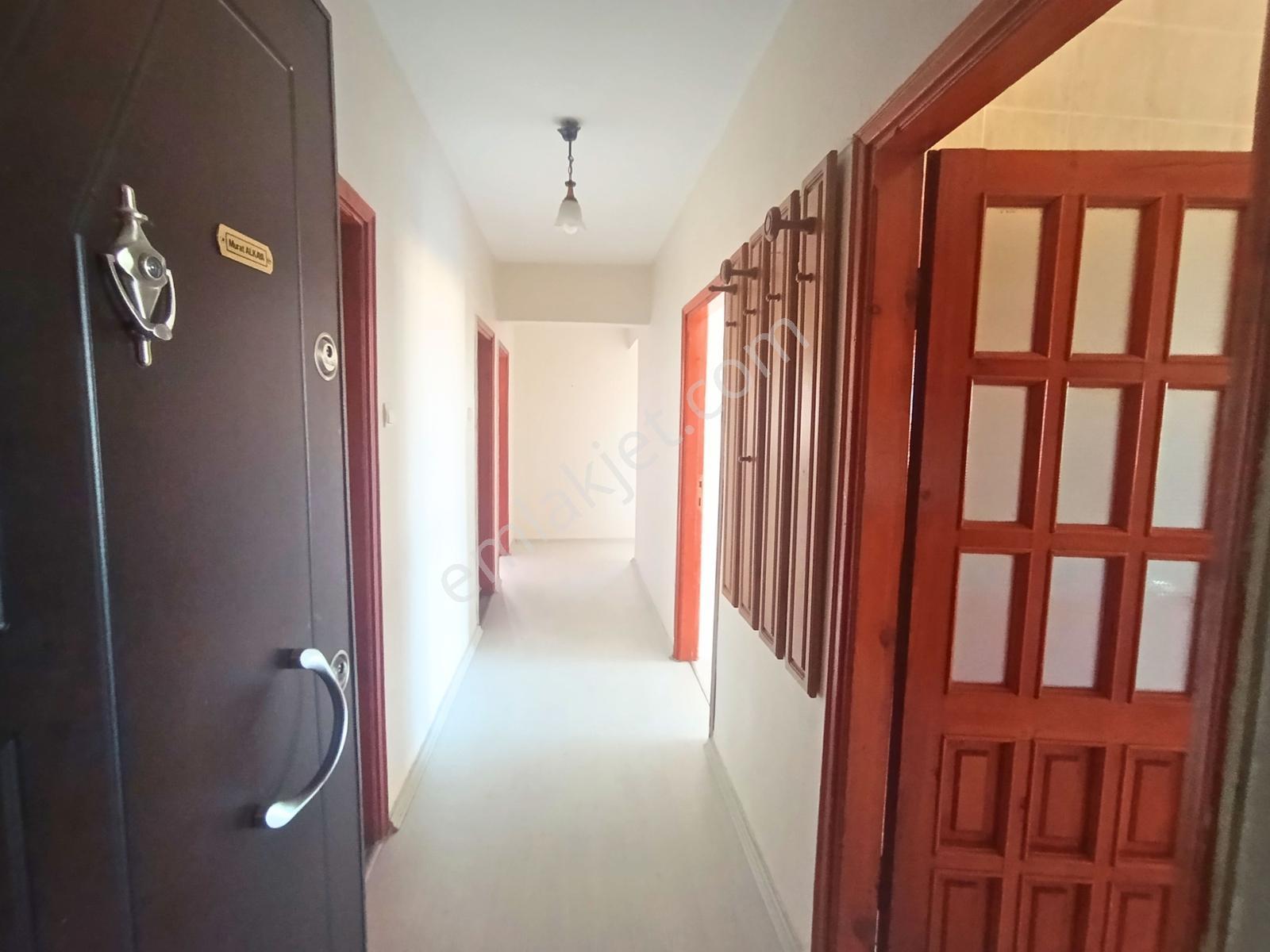 Çanakkale Barbaros Site İçi Avm Yürüme Mesafesinde 3+1 - Görsel 13