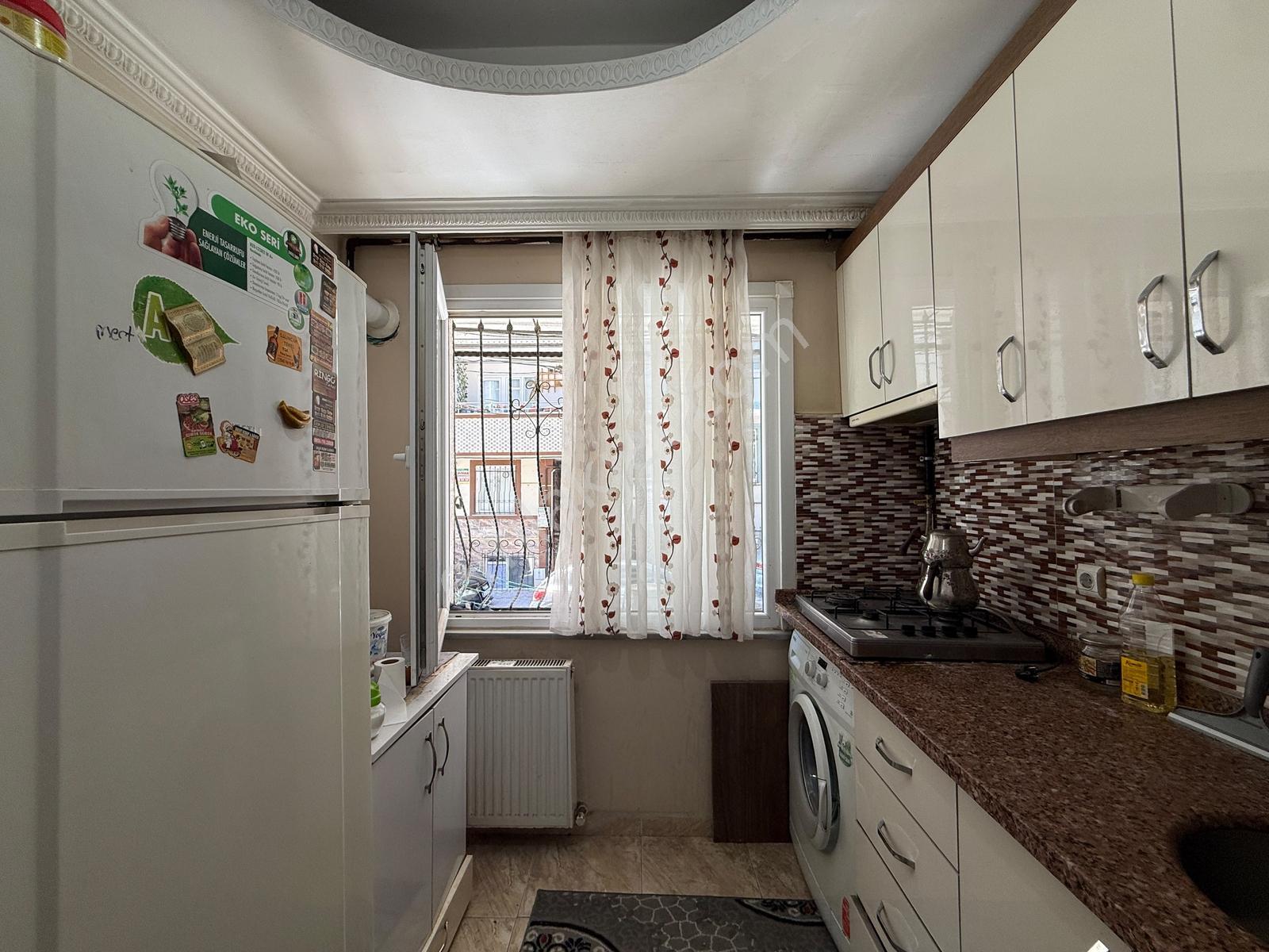 Kıraç'ta Cadde Yakını 2+1 85 M² Yüksek Giriş İskanlı Masrafsız ! - Görsel 13