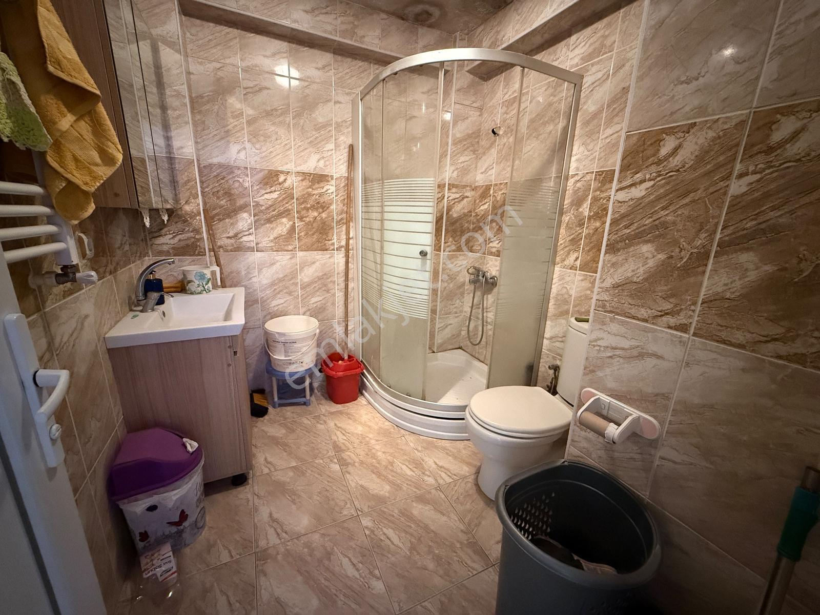 Kıraç'ta Cadde Yakını 2+1 85 M² Yüksek Giriş İskanlı Masrafsız ! - Görsel 7